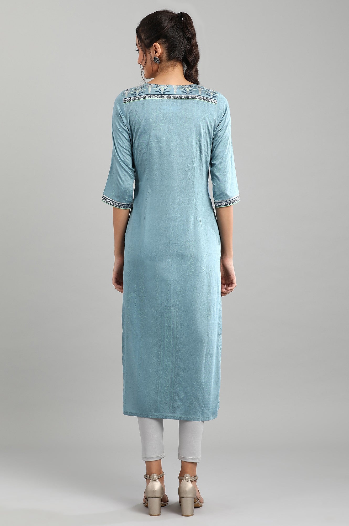 Sea Blue Ethnic Straight kurta in Round neck