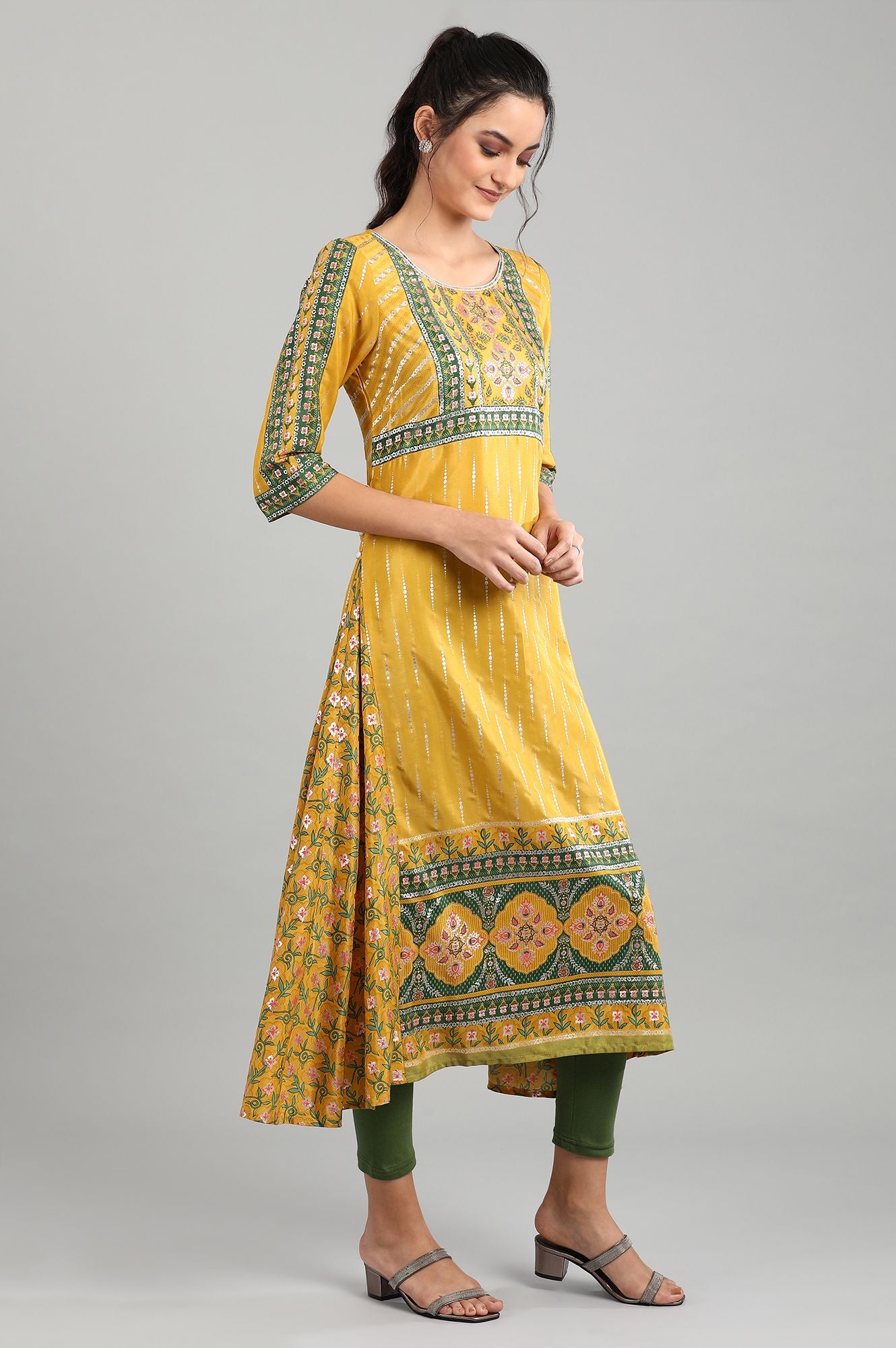 Yellow Round Neck Printed kurta