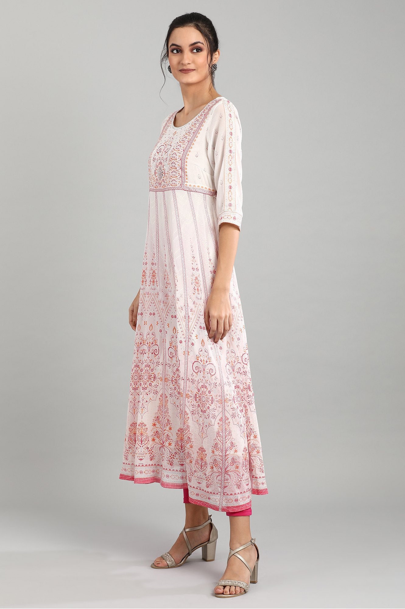 Off- White Round Neck Printed kurta