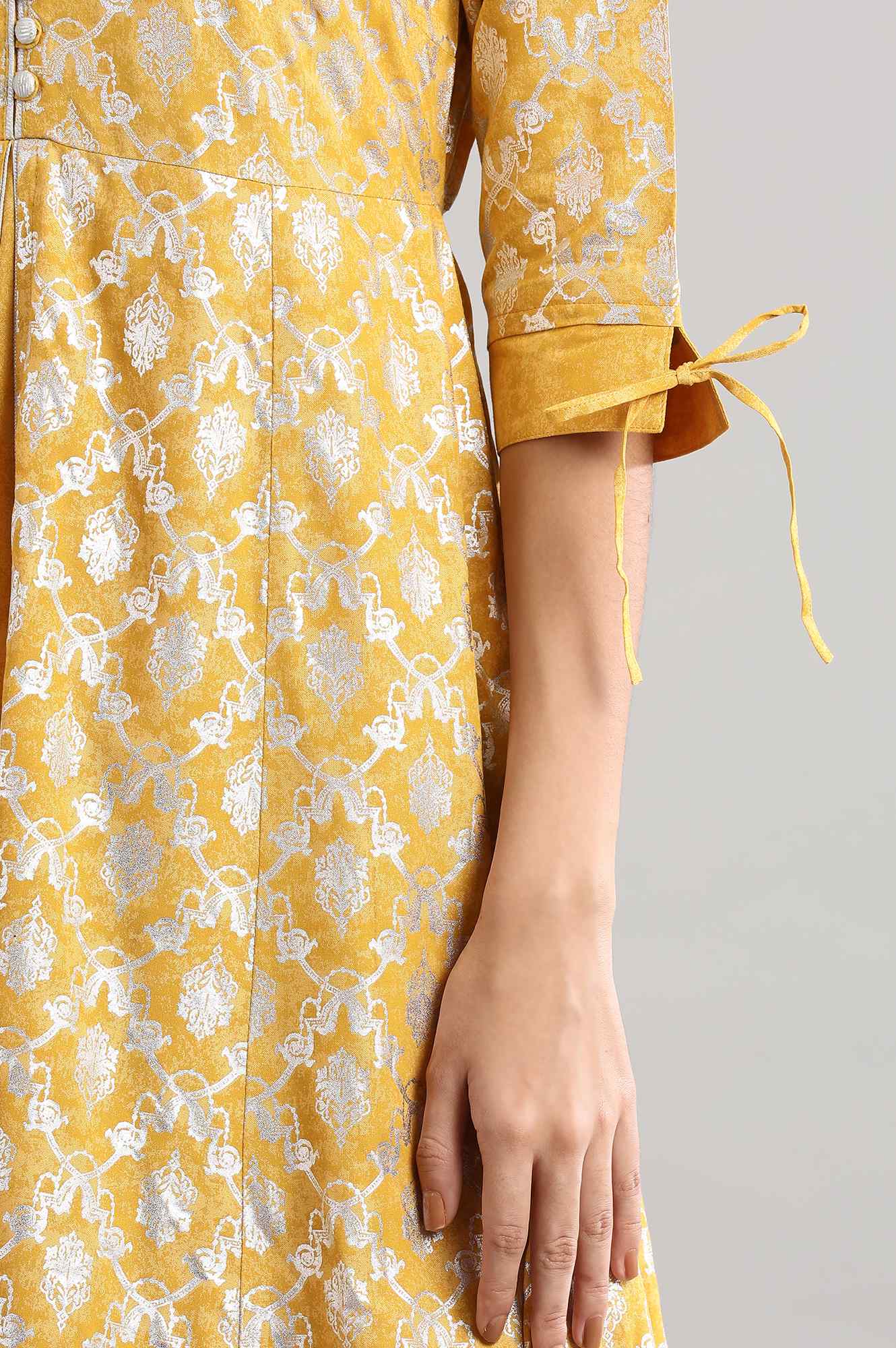 Yellow Round Neck Printed kurta