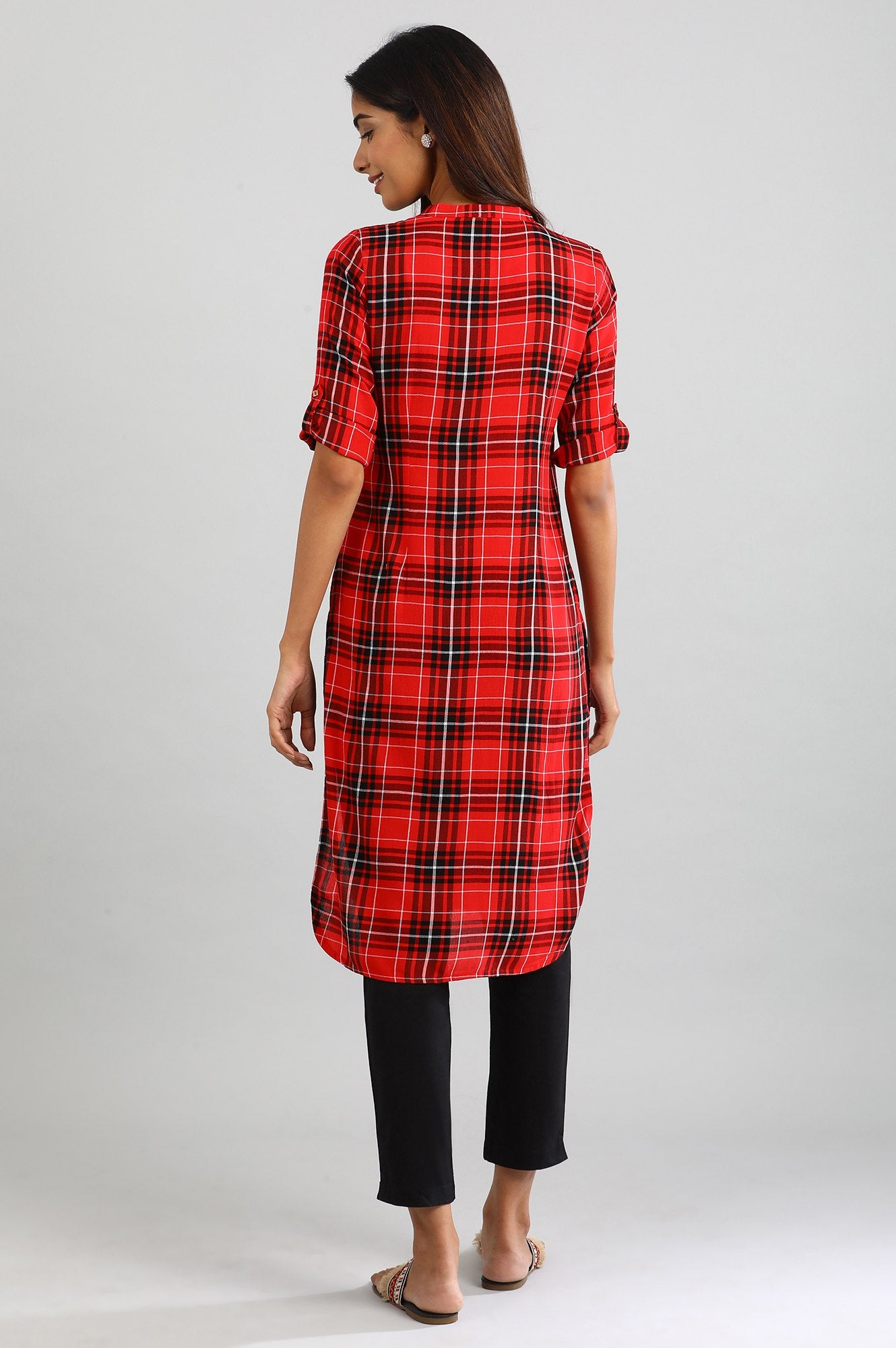 Red Collar Neck Checked kurta