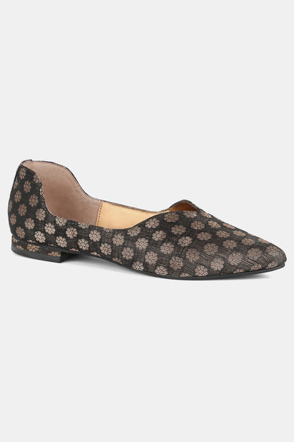 Aurelia Black Gold Pointed Toe Self Design Flat - ZNOVAH