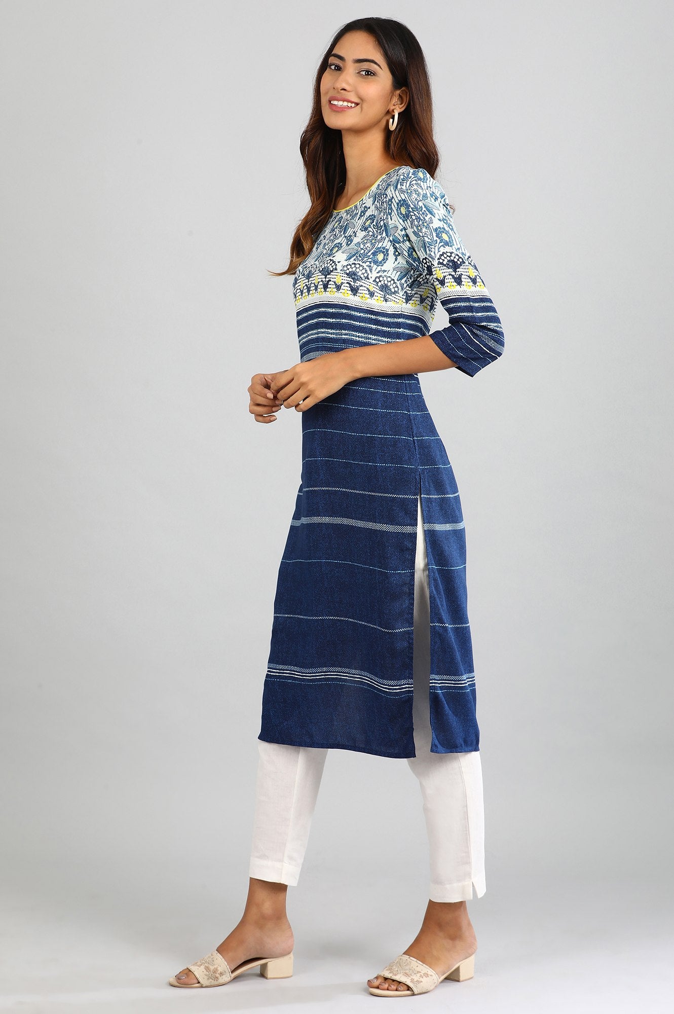 Blue Round Neck Printed kurta