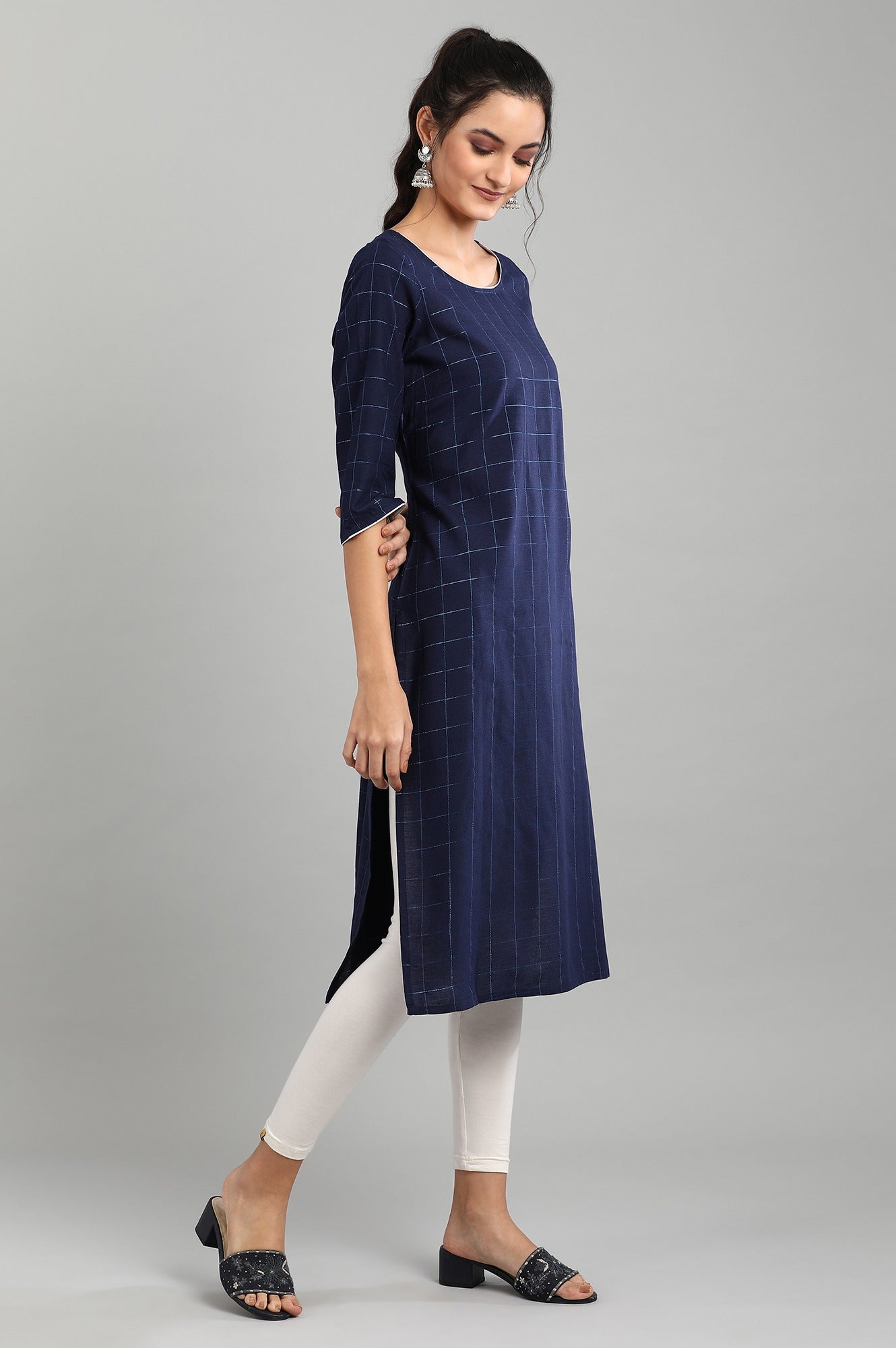 Blue Round Neck Checked kurta