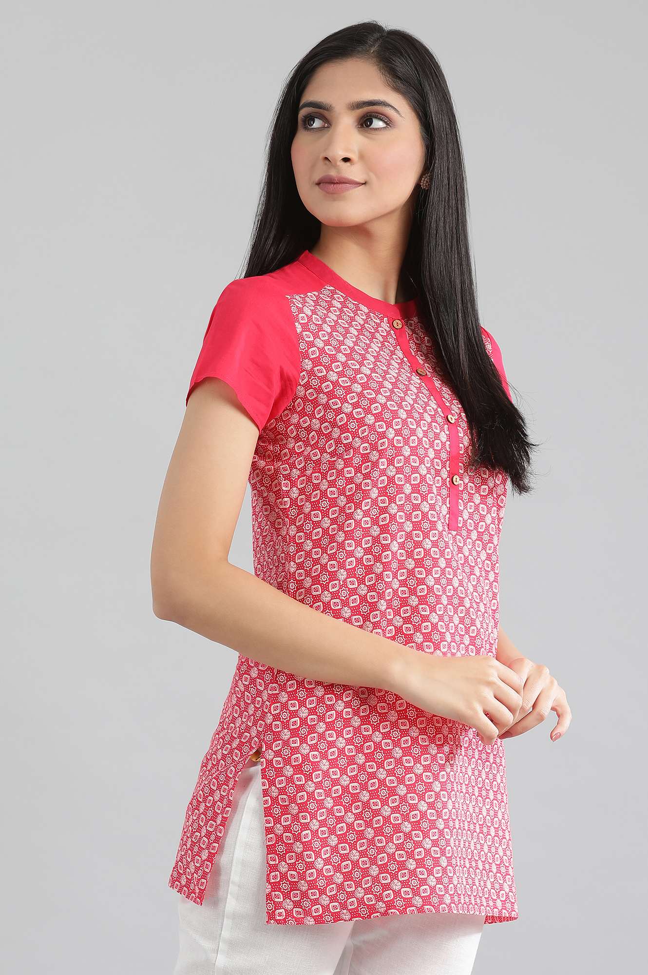 Red Mandarin Collar Printed kurta