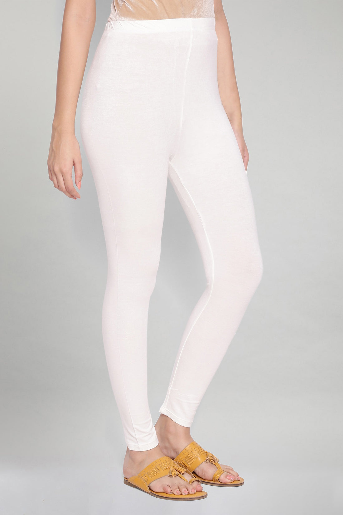 White Solid Skinny Fit Tights With Elasticated Waistband