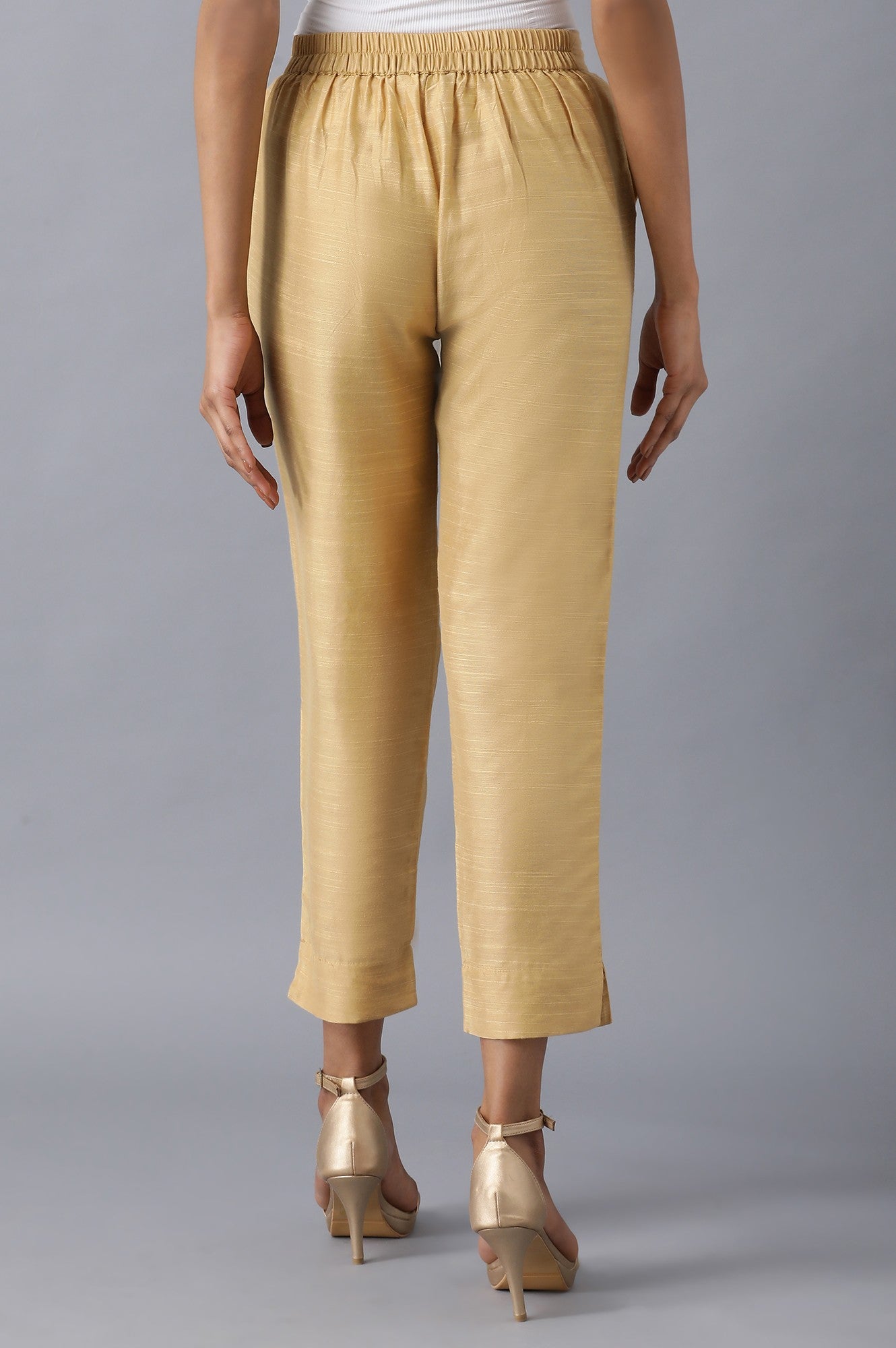 Brown roll-up hem trousers