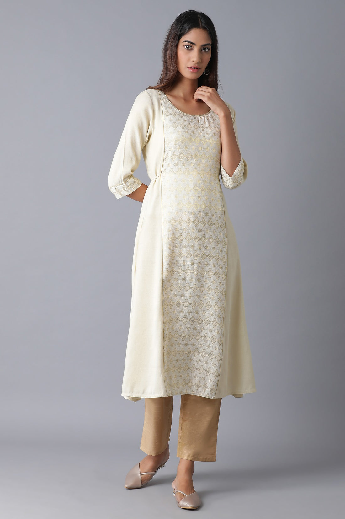 Gold Solid Parallel Fit Pants With Elasticated Waist