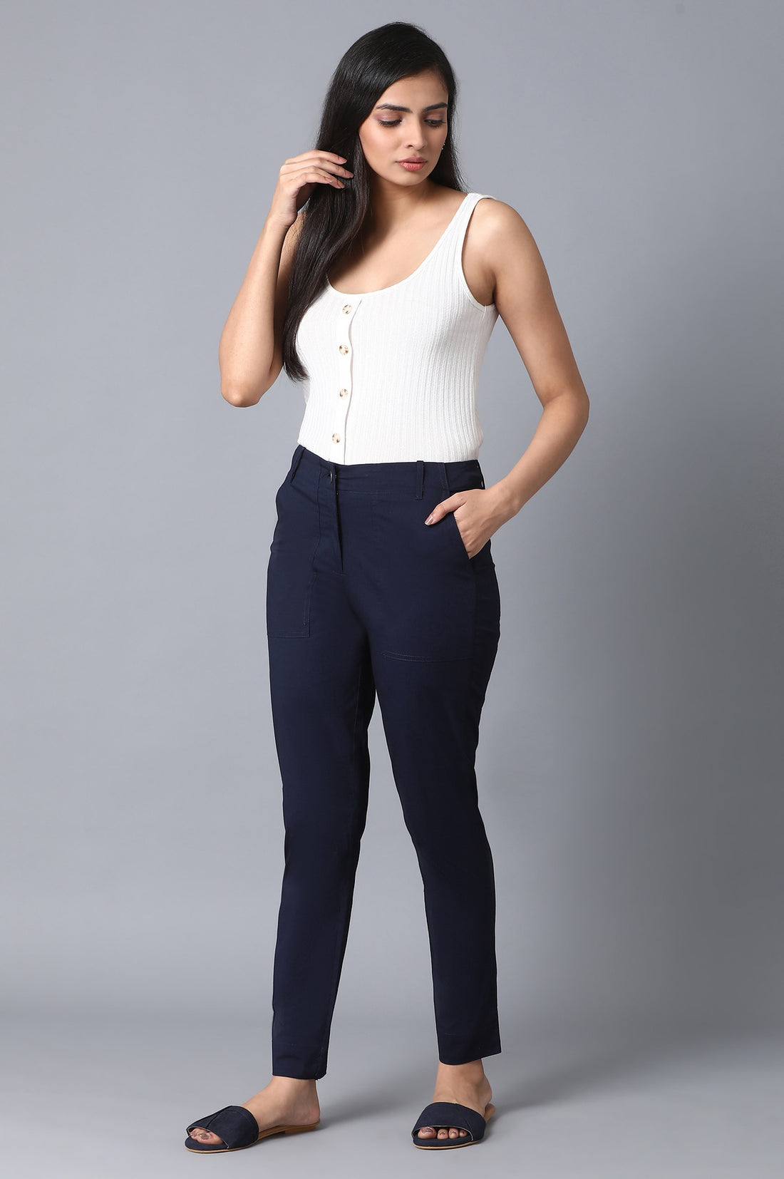 Navy Blue Solid Slim Fit Cotton Pants With Front Zip Closure