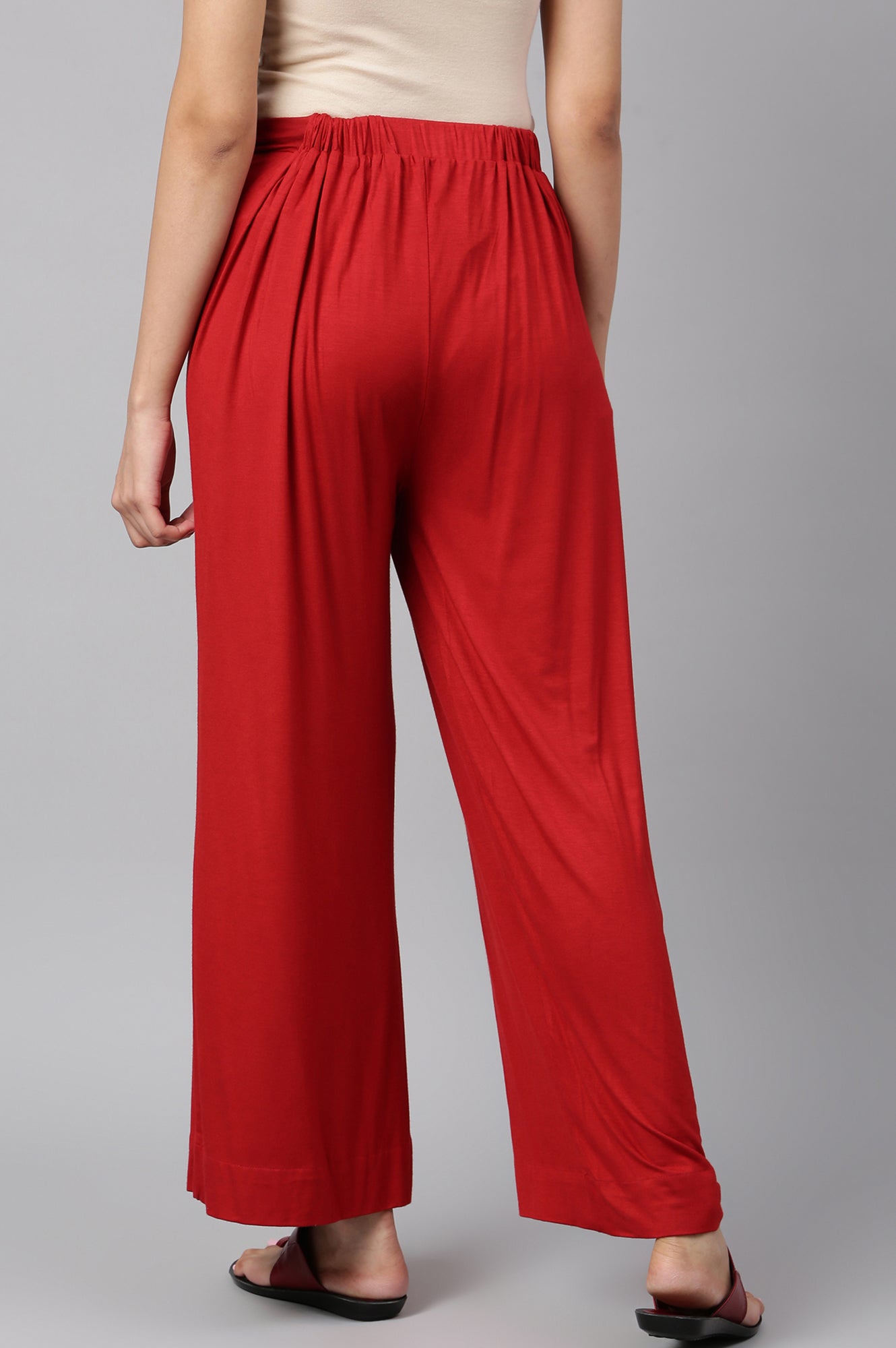 Red Solid Knitted Angle Length Palazzo