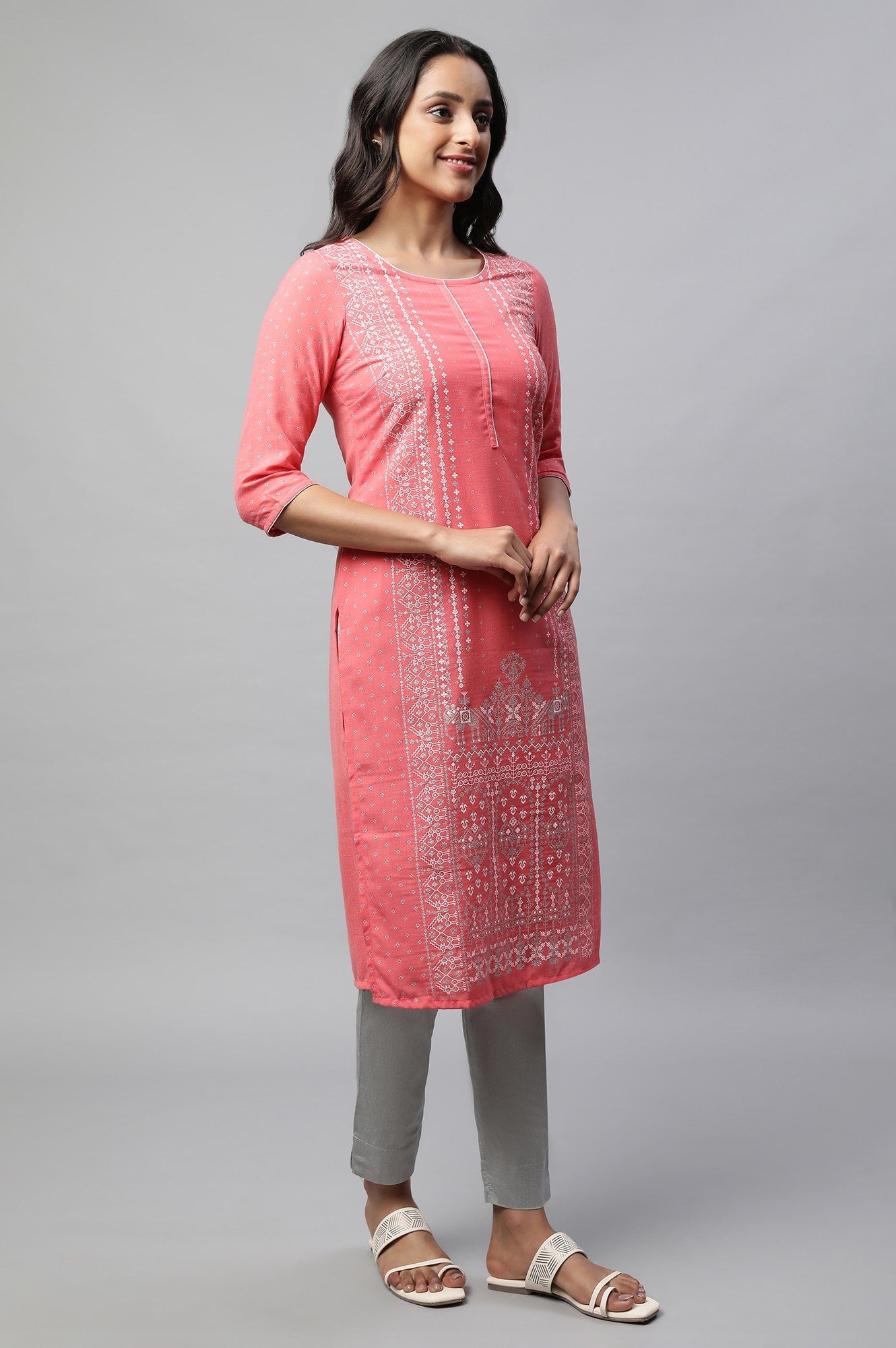 Pink Round Neck Printed Kurta