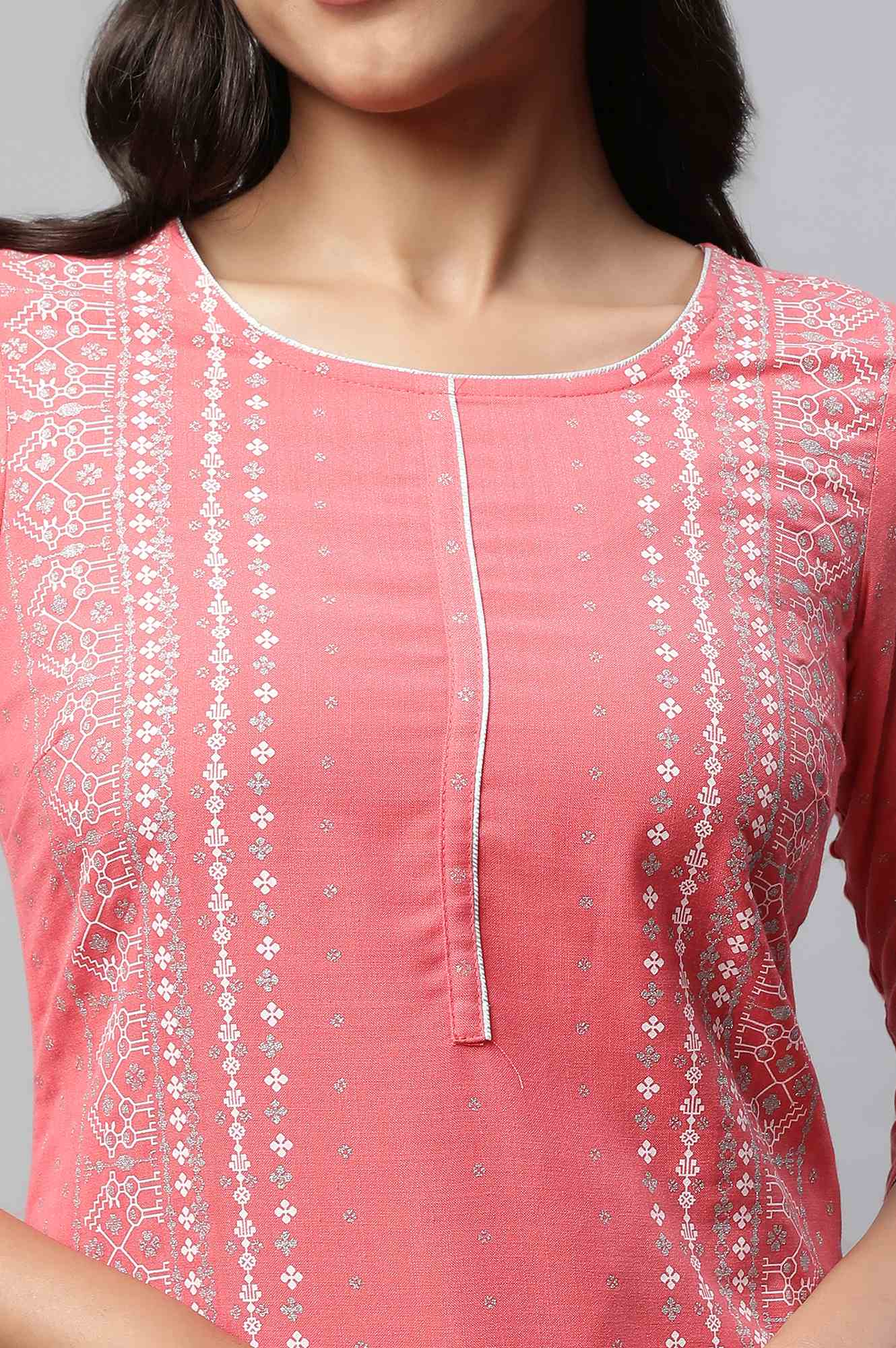 Pink Round Neck Printed Kurta