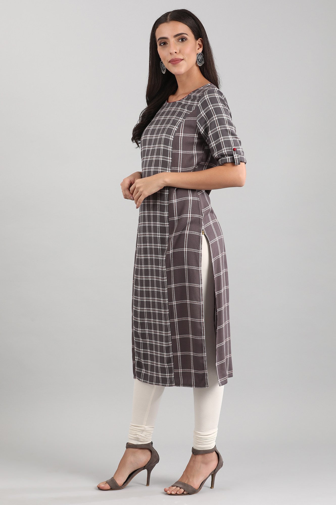 Grey Round Neck Yarn-dyed Liva kurta