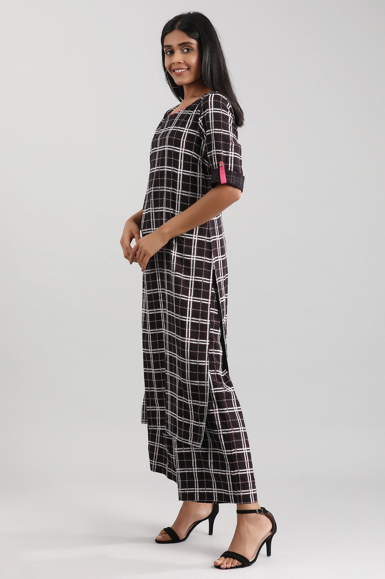 Black Round Neck Checkered Liva kurta