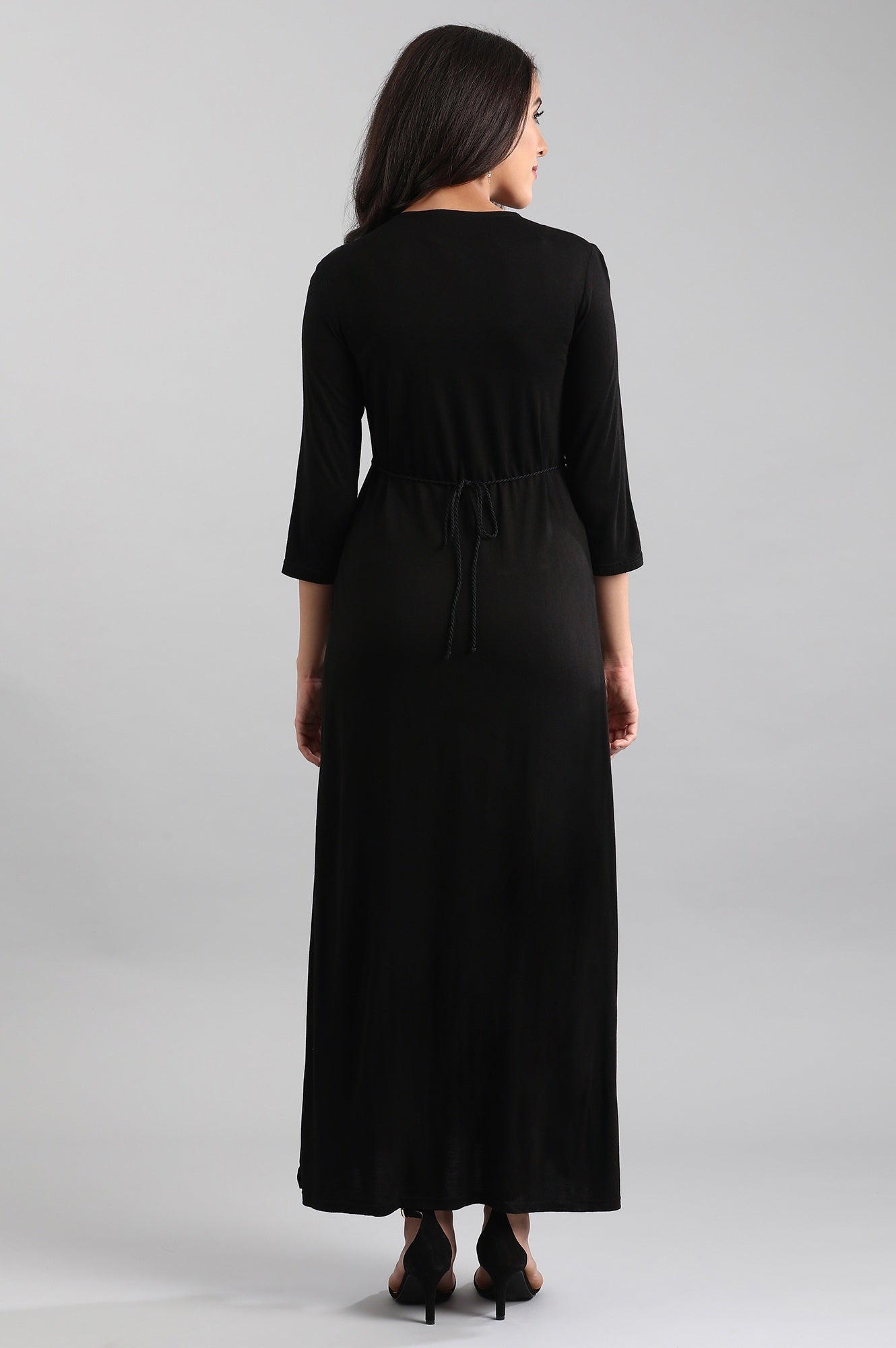 Black Round Neck Gathered Liva Dress