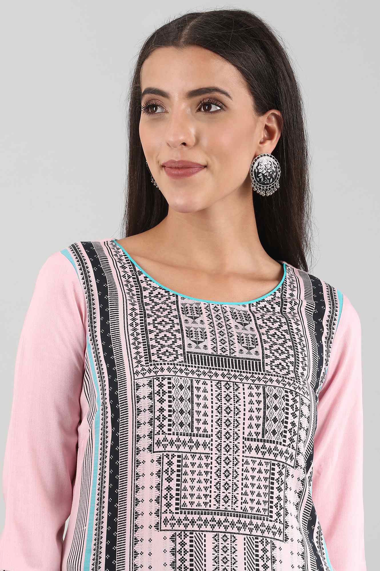 Pink Round Neck Printed Liva kurta