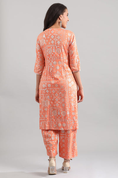 Disha's favourite Peach Round Neck Liva kurta