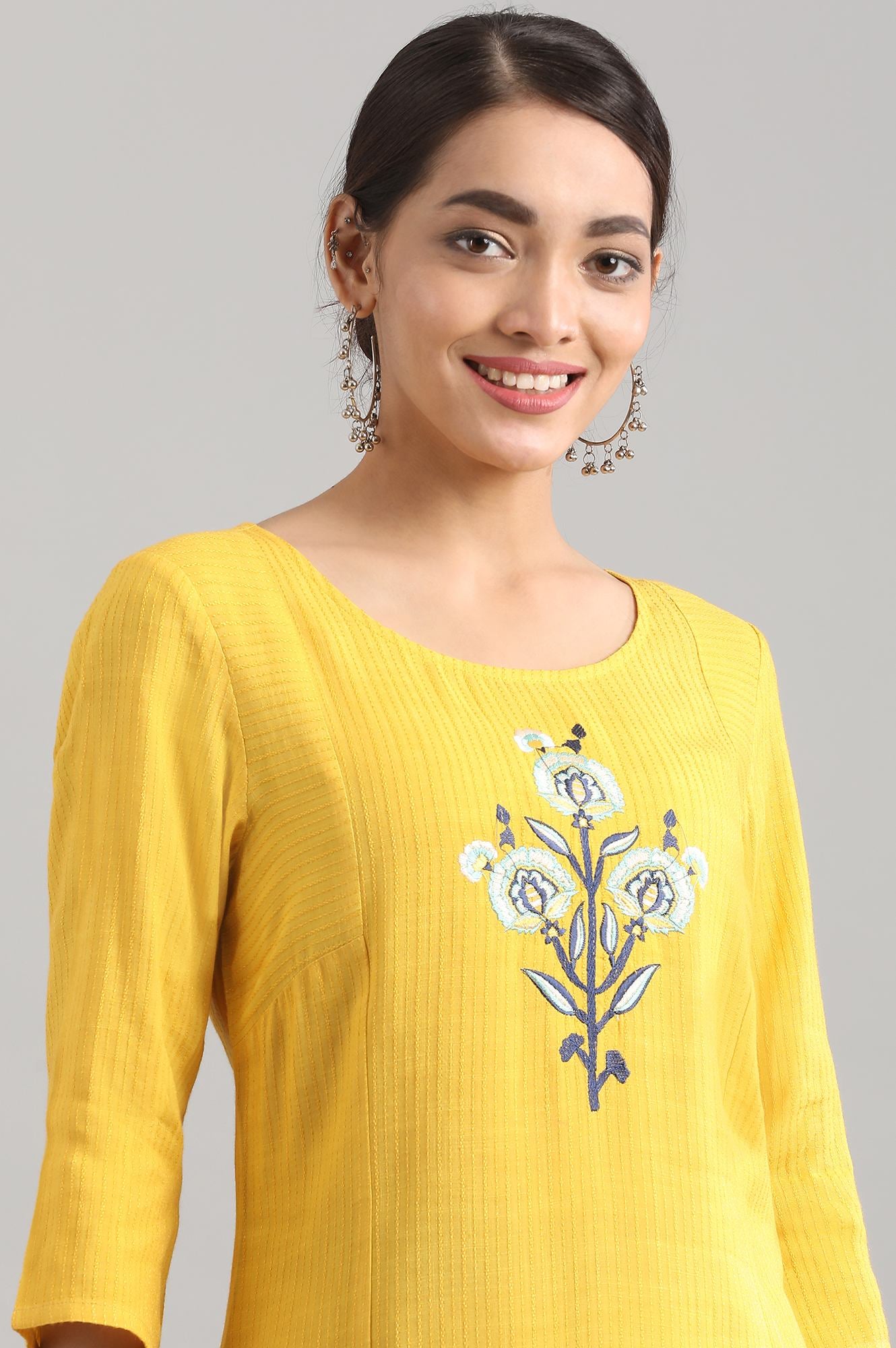 Yellow Round Neck Embroidered Liva kurta