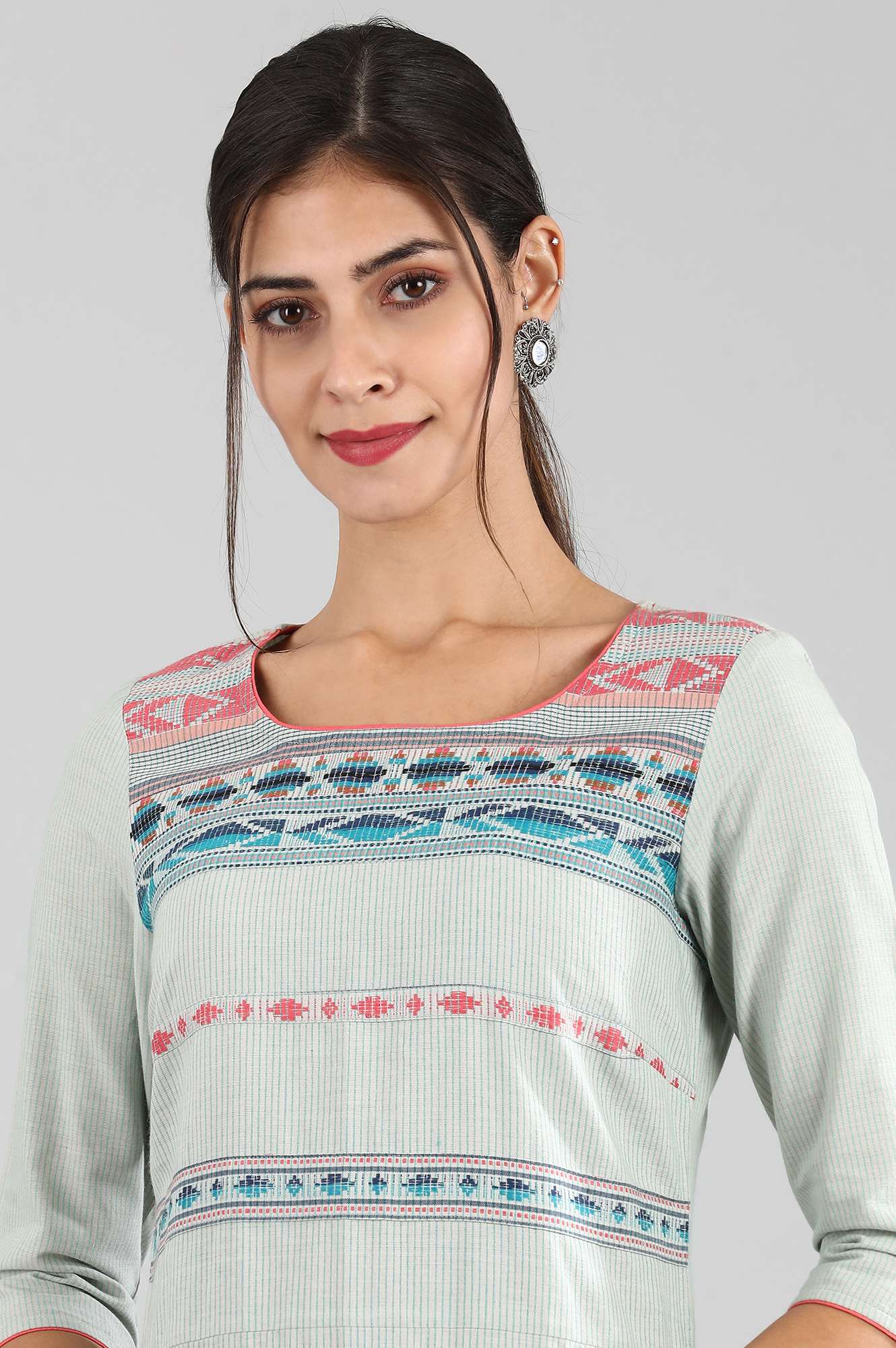 Off-White Round Neck Yarn-dyed kurta