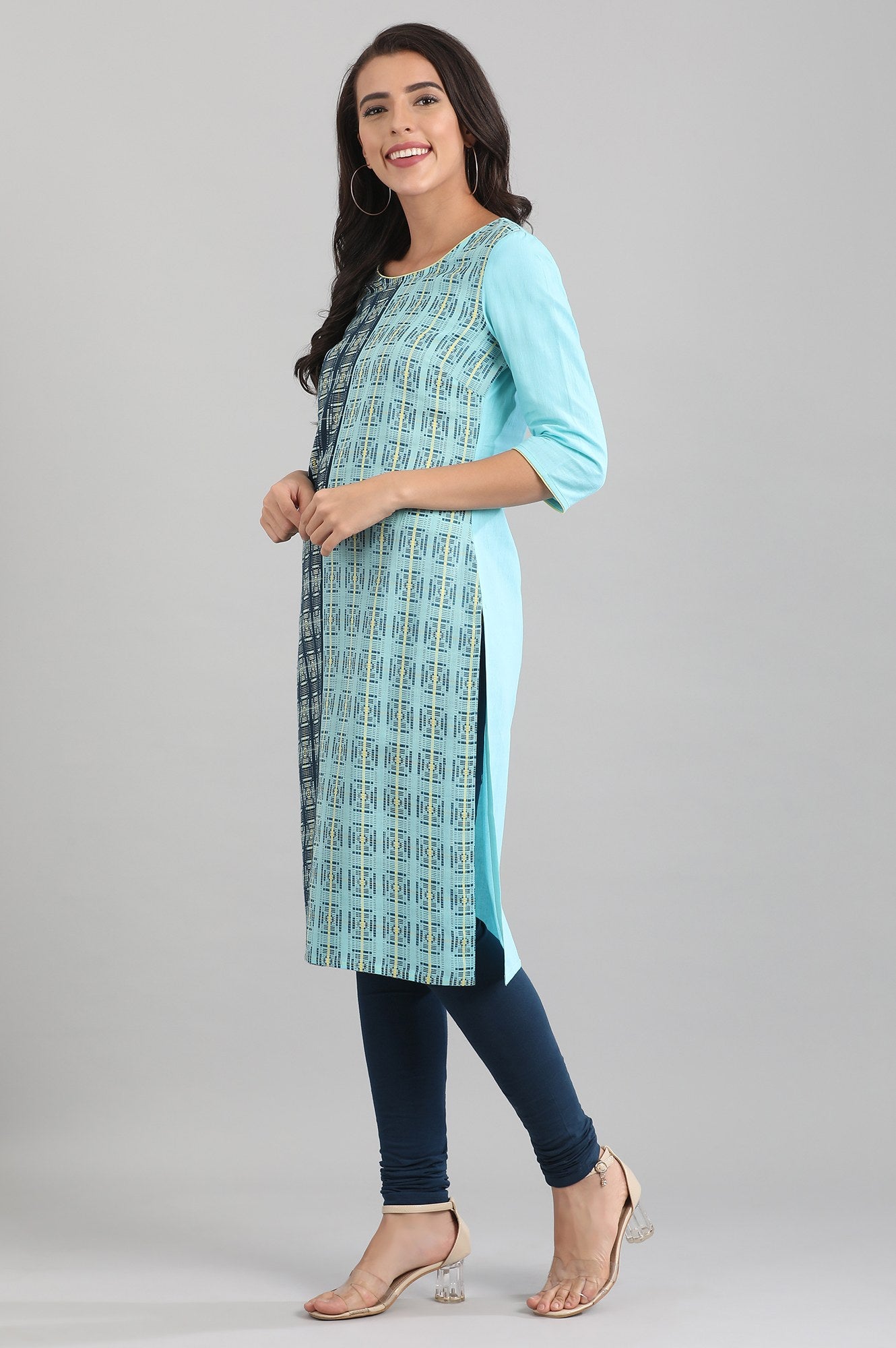 Blue Round Neck Yarn-dyed kurta