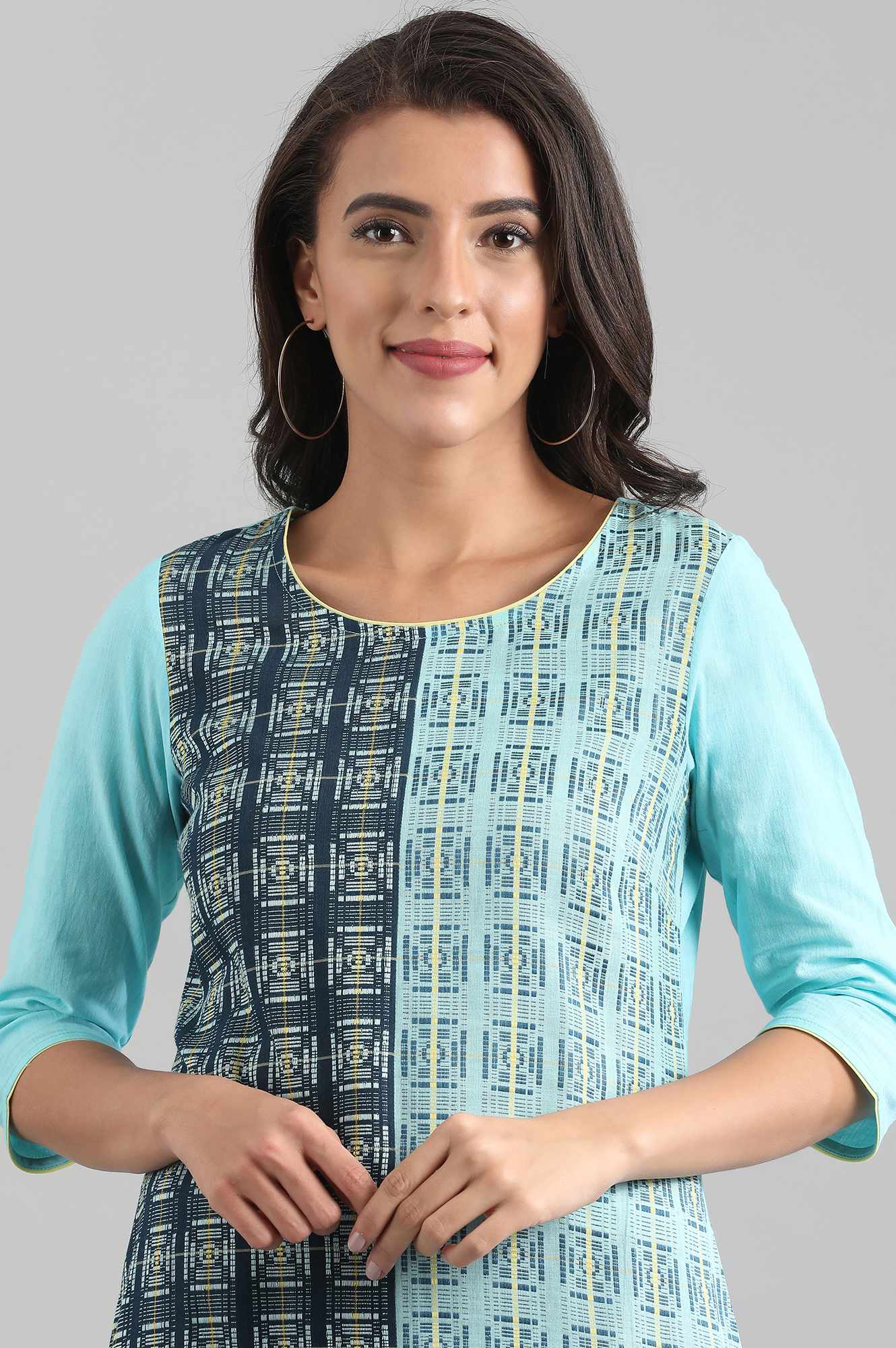 Blue Round Neck Yarn-dyed kurta