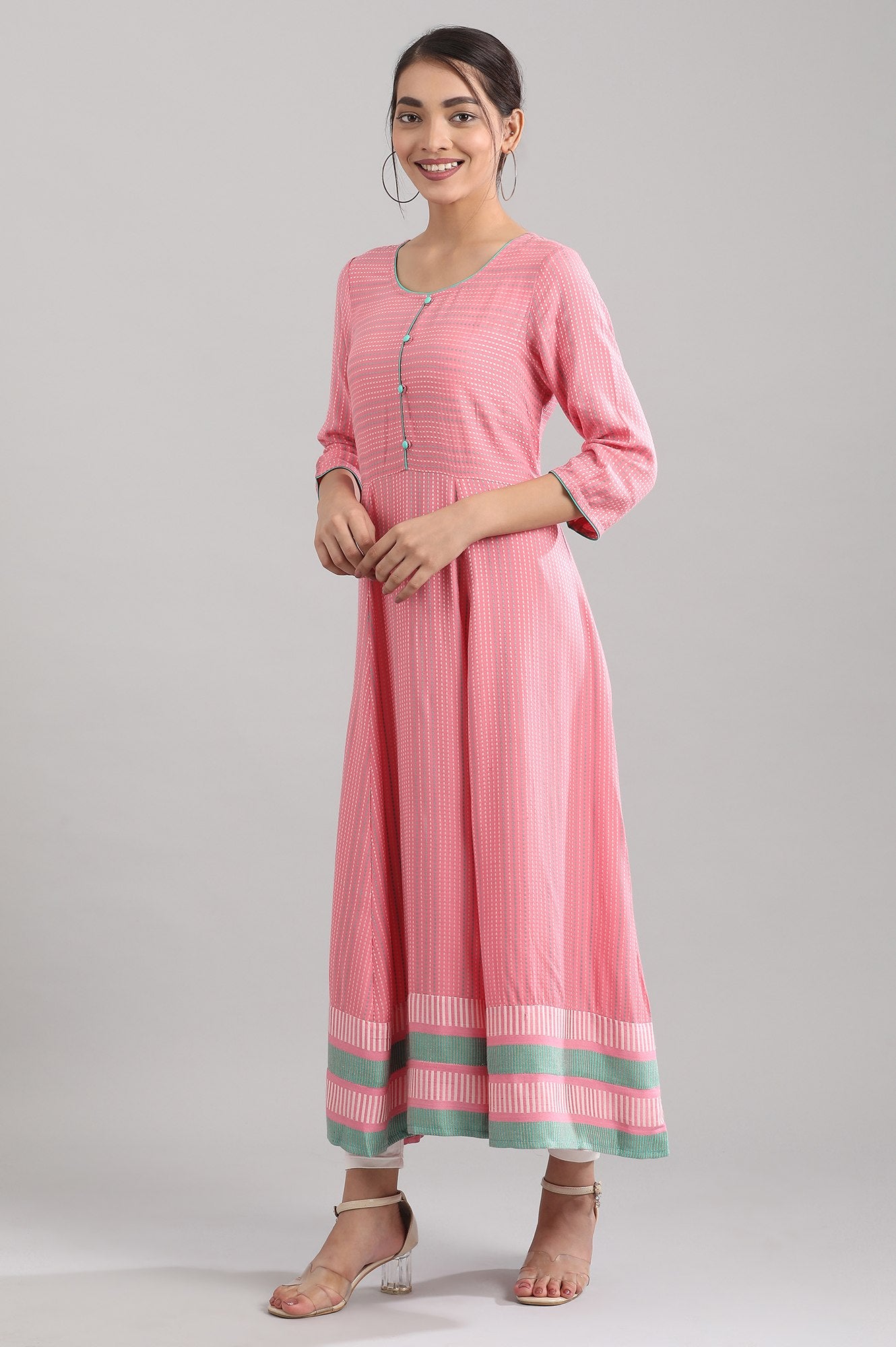 Pink Round Neck Yarn-dyed Liva kurta