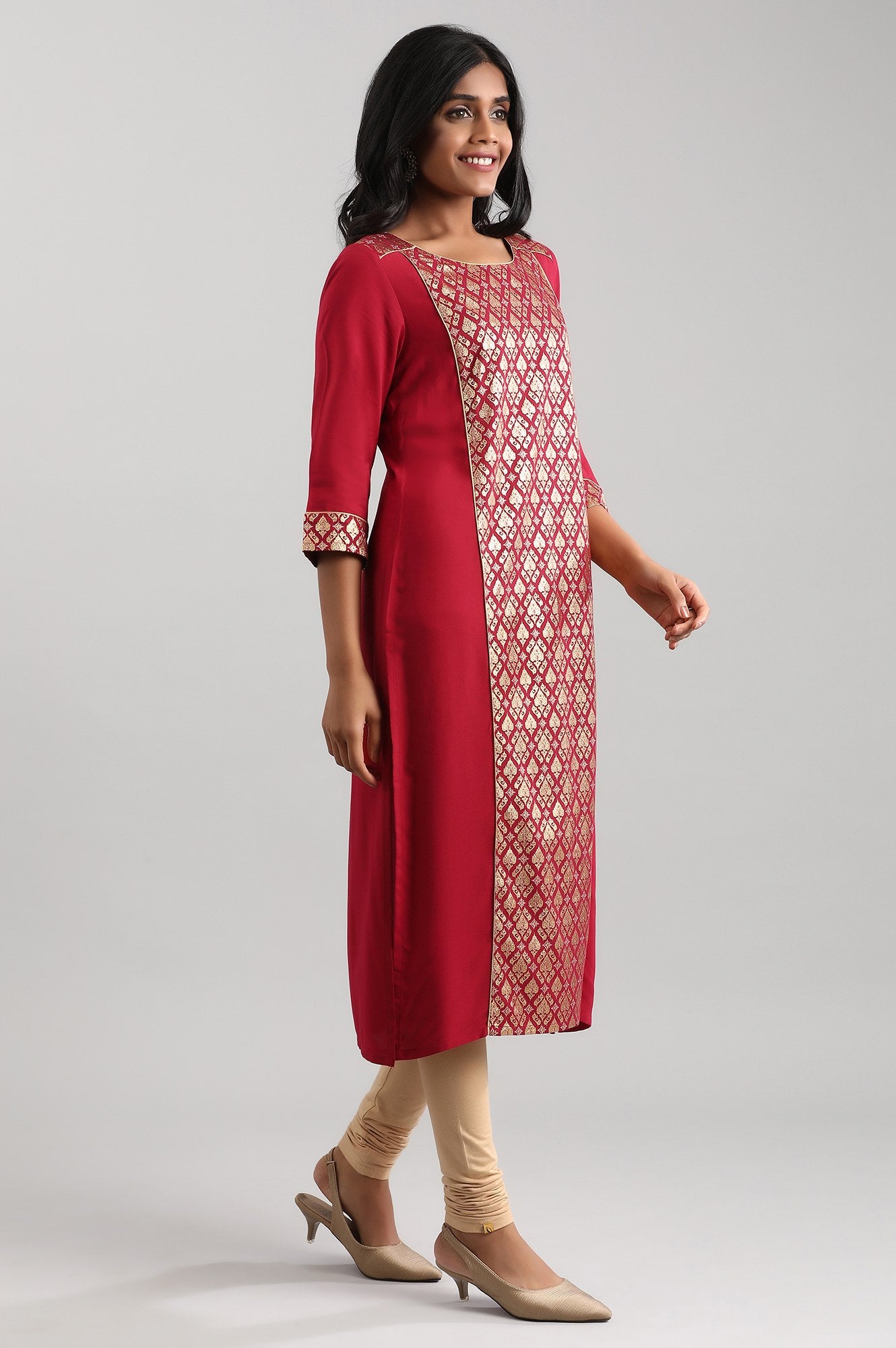 Red Round Neck Printed Liva kurta