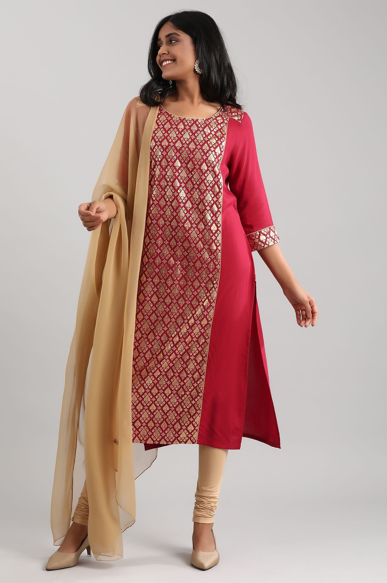 Red Round Neck Printed Liva kurta