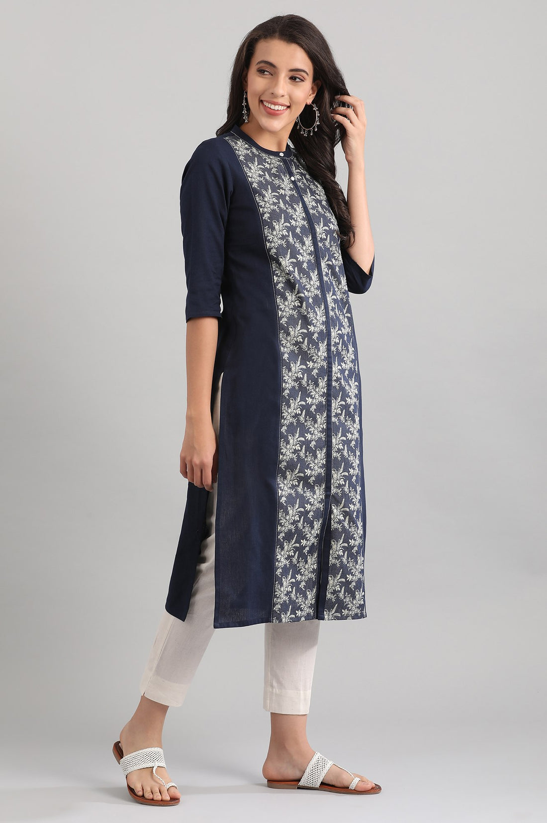 Indigo Blue Straight Ethnic kurta in Band Collar