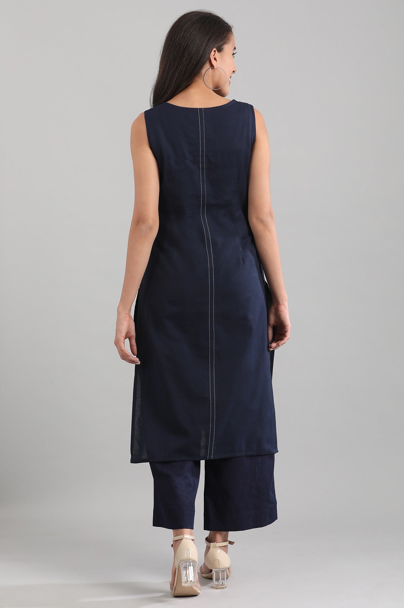 Blue Round Neck Yarn-dyed kurta