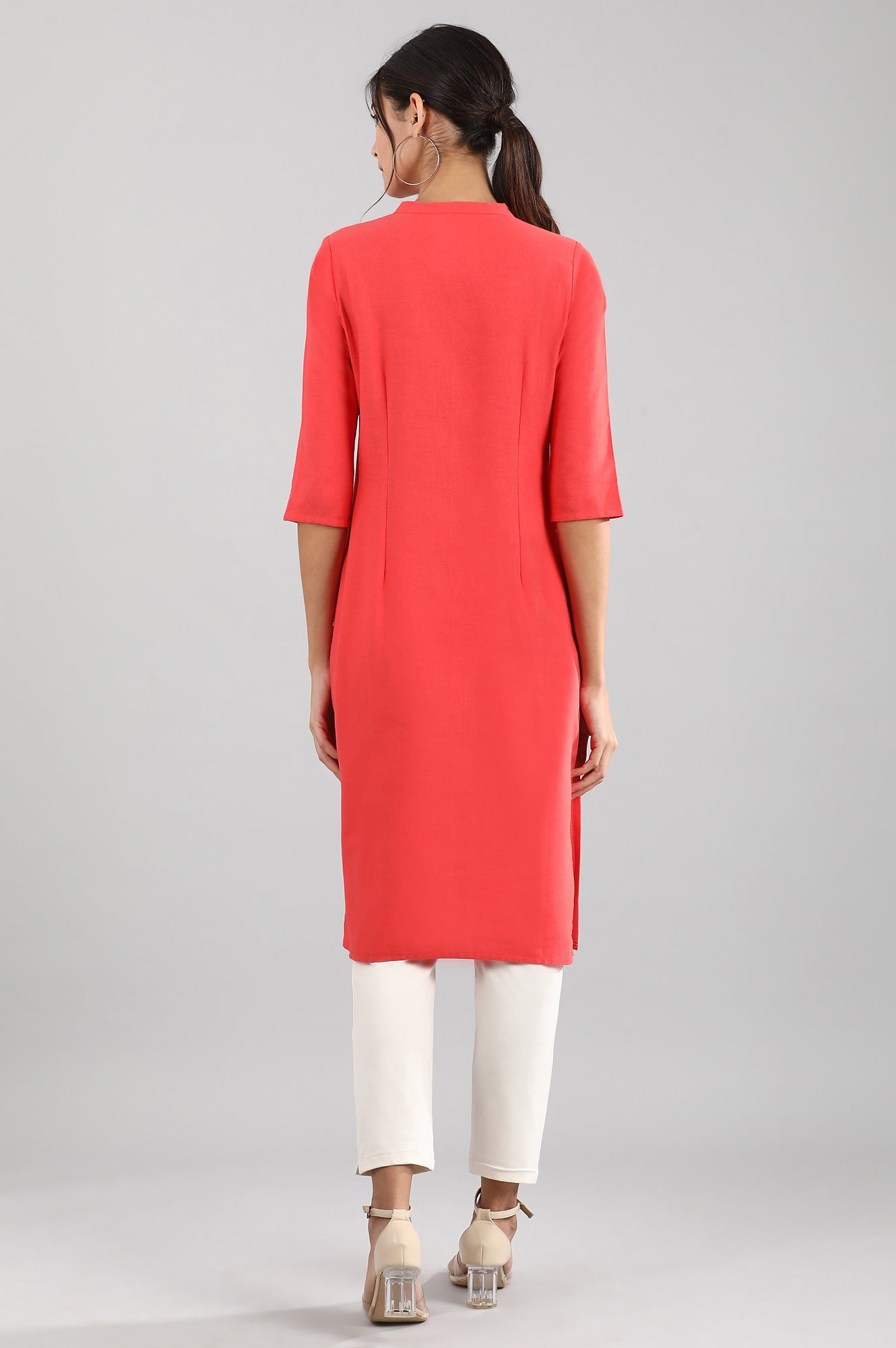 Coral Round Neck Solid kurta