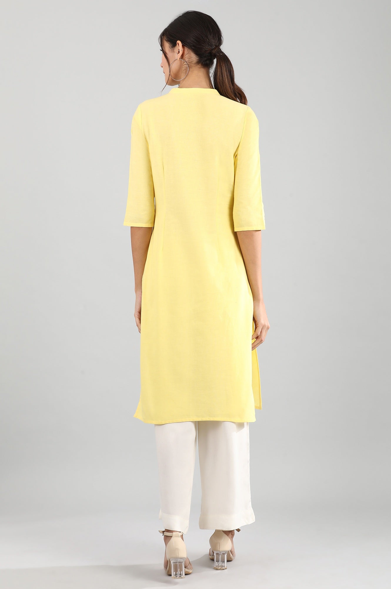 Yellow Round Neck Solid kurta