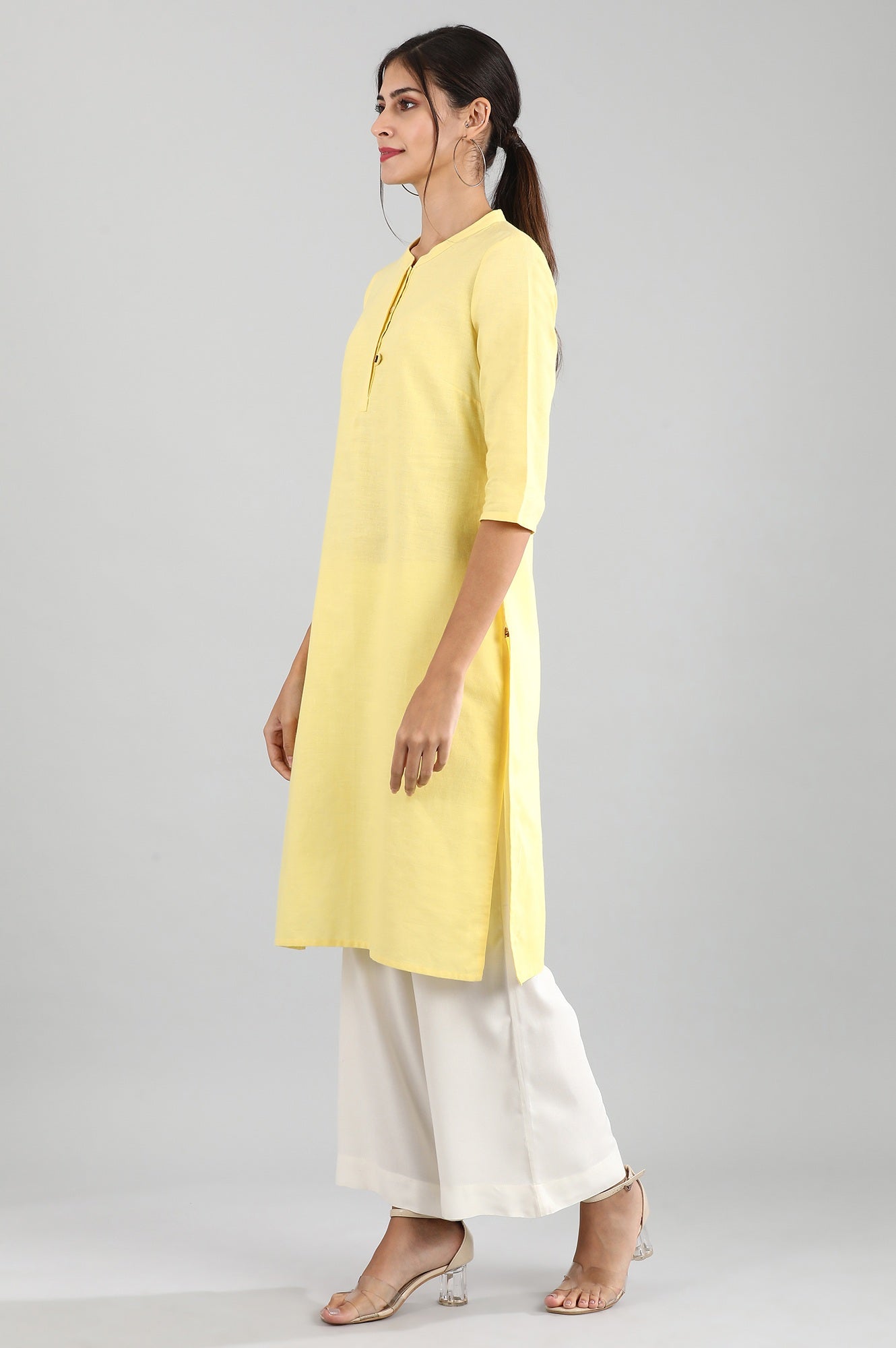 Yellow Round Neck Solid kurta