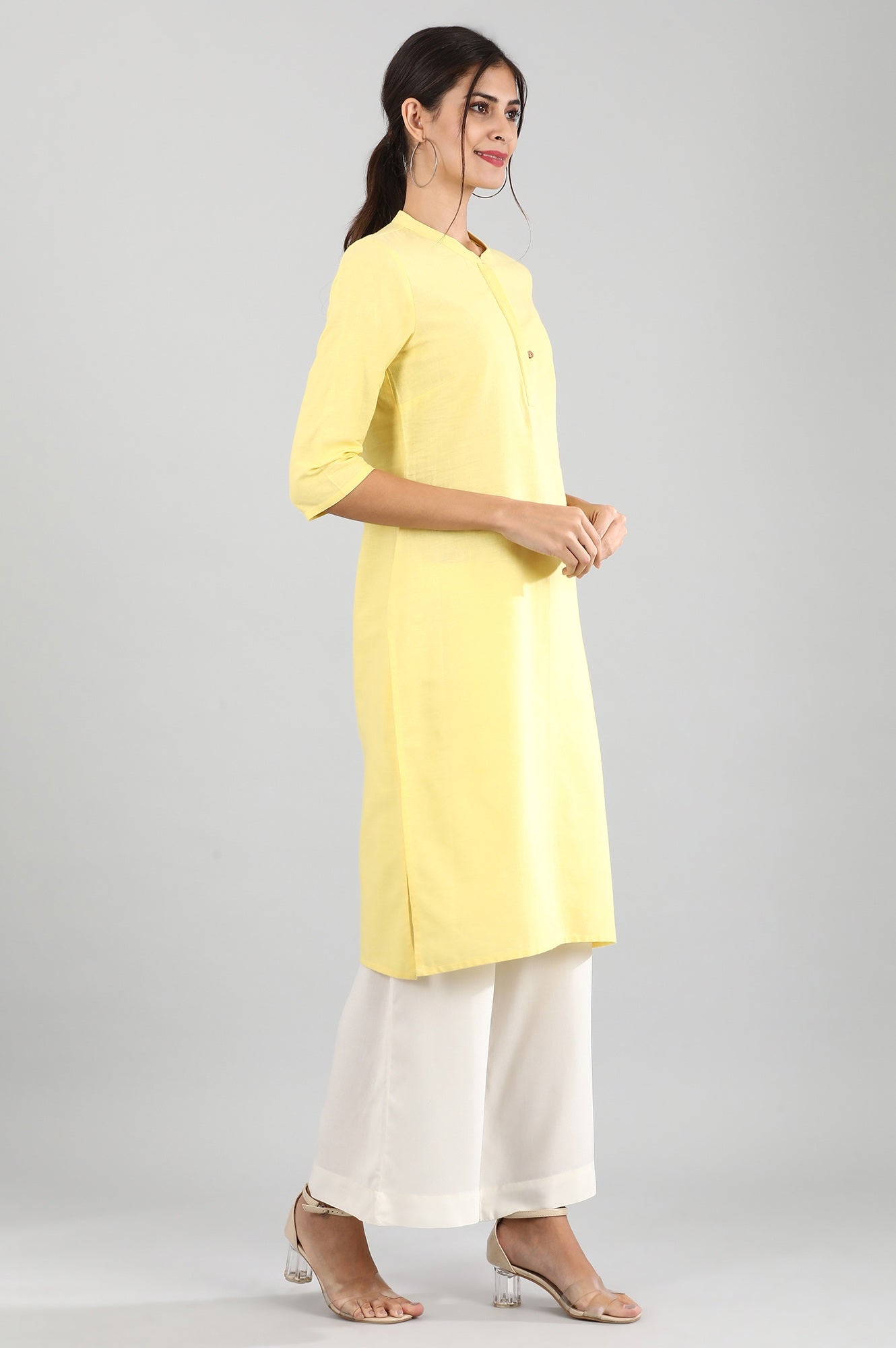 Yellow Round Neck Solid kurta