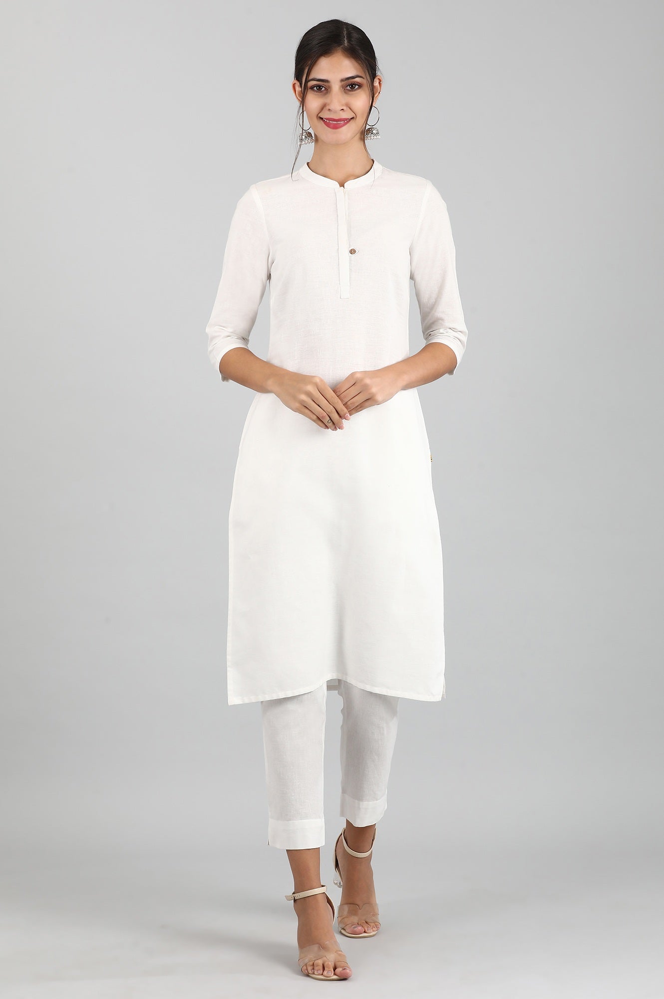 White Round Neck Solid kurta