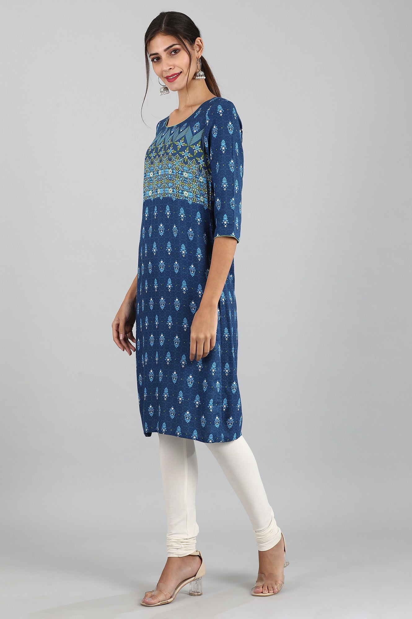 Blue Round Neck Printed Liva kurta