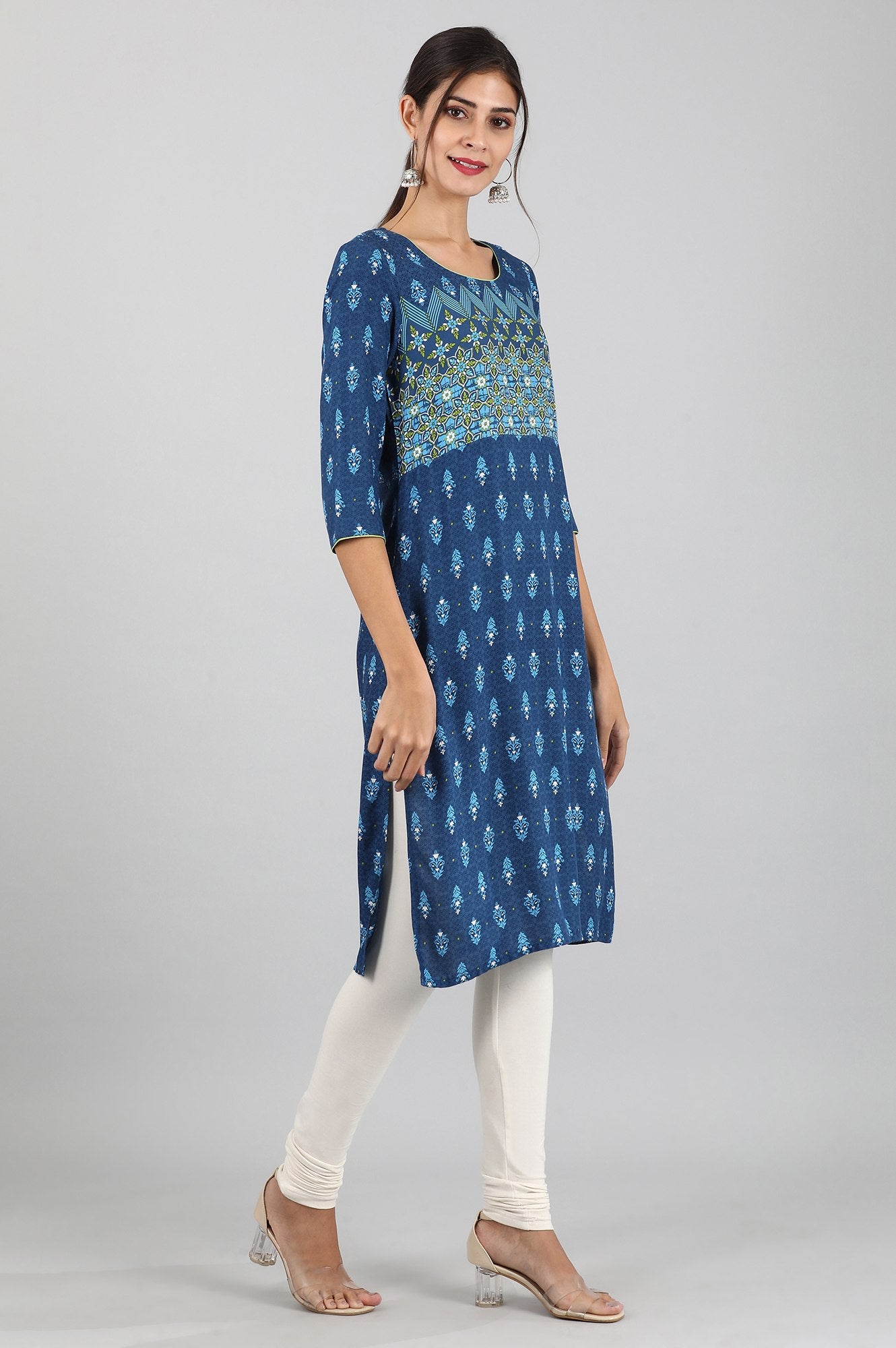 Blue Round Neck Printed Liva kurta