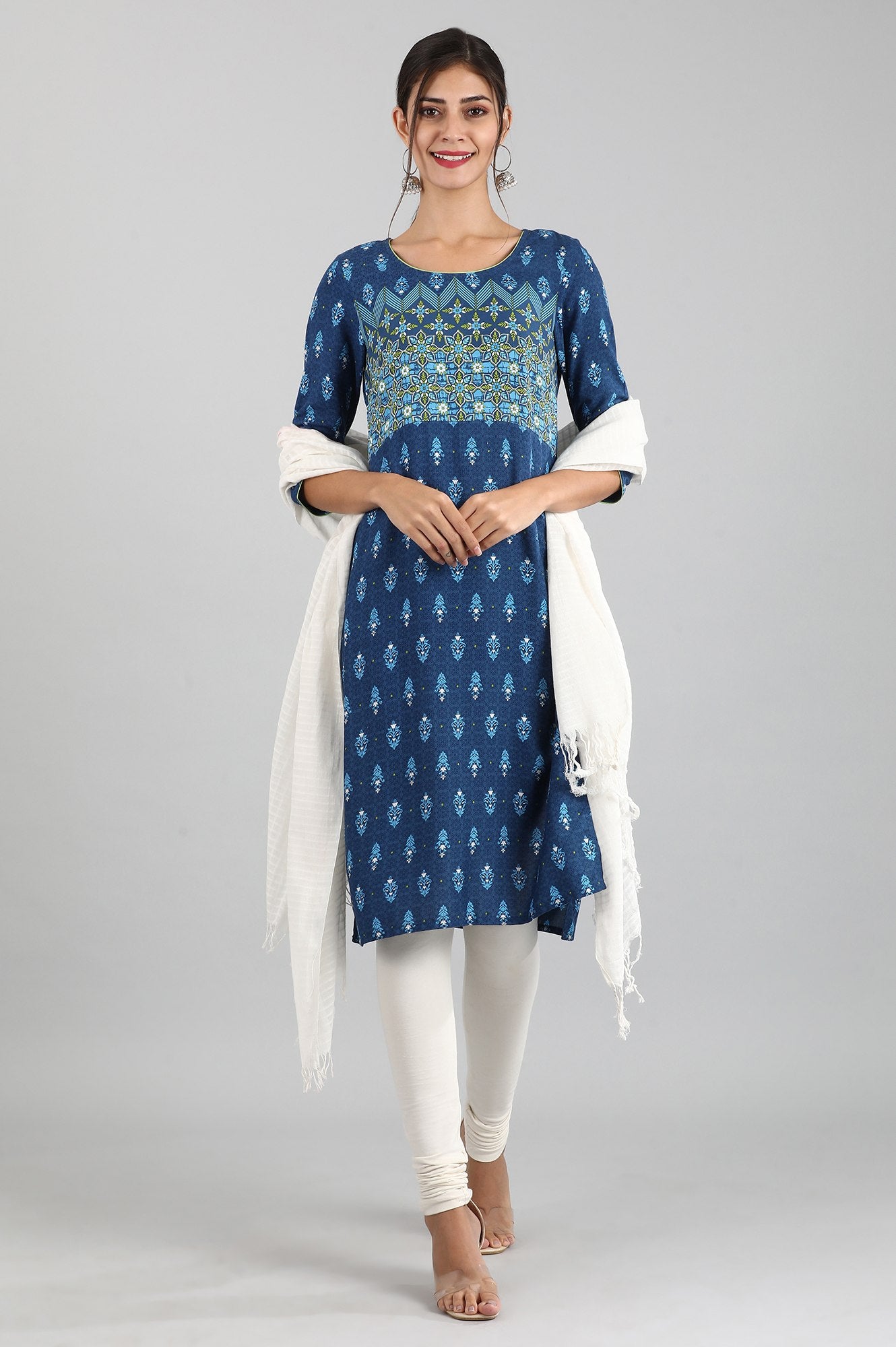 Blue Round Neck Printed Liva kurta