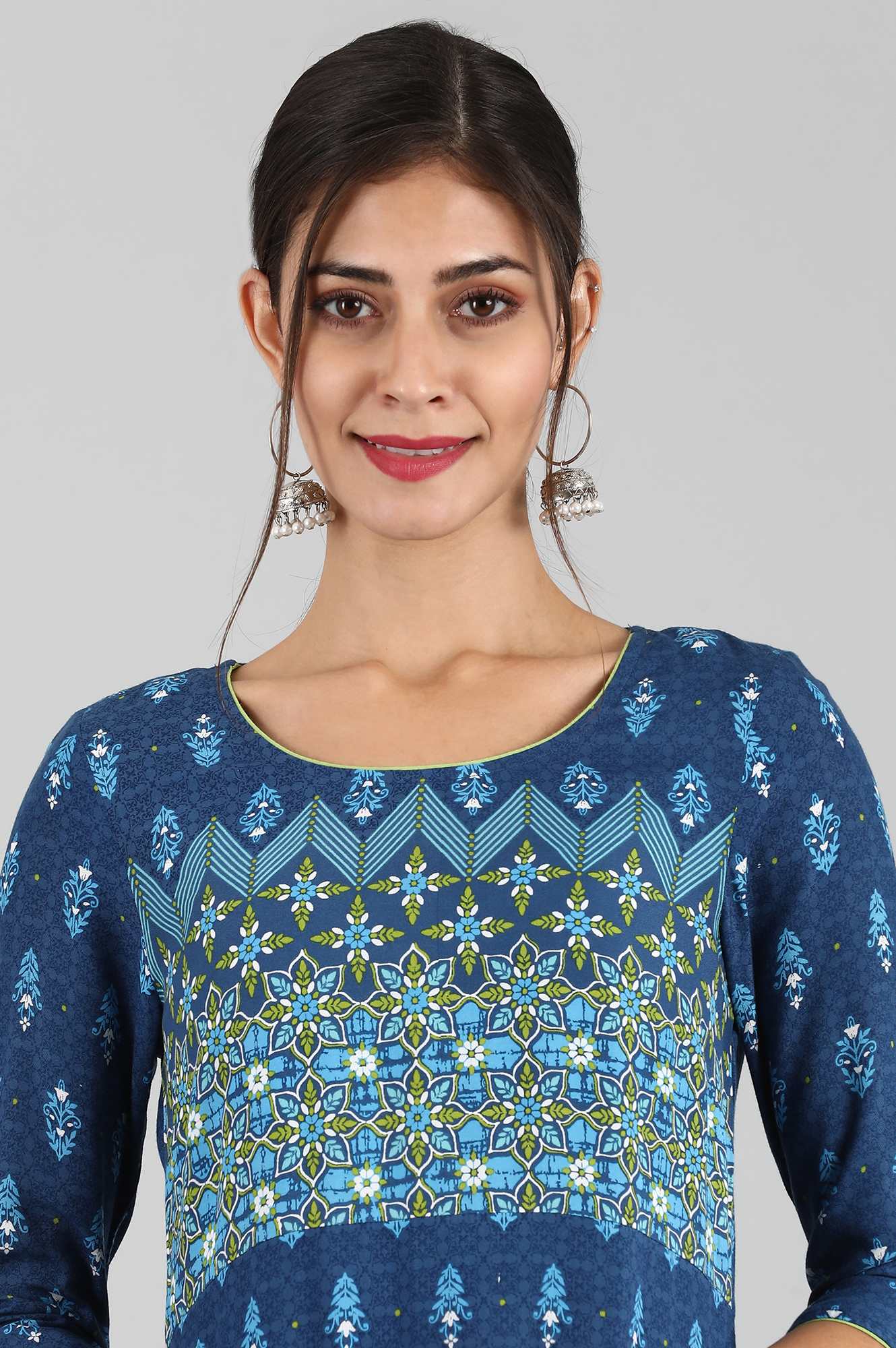 Blue Round Neck Printed Liva kurta