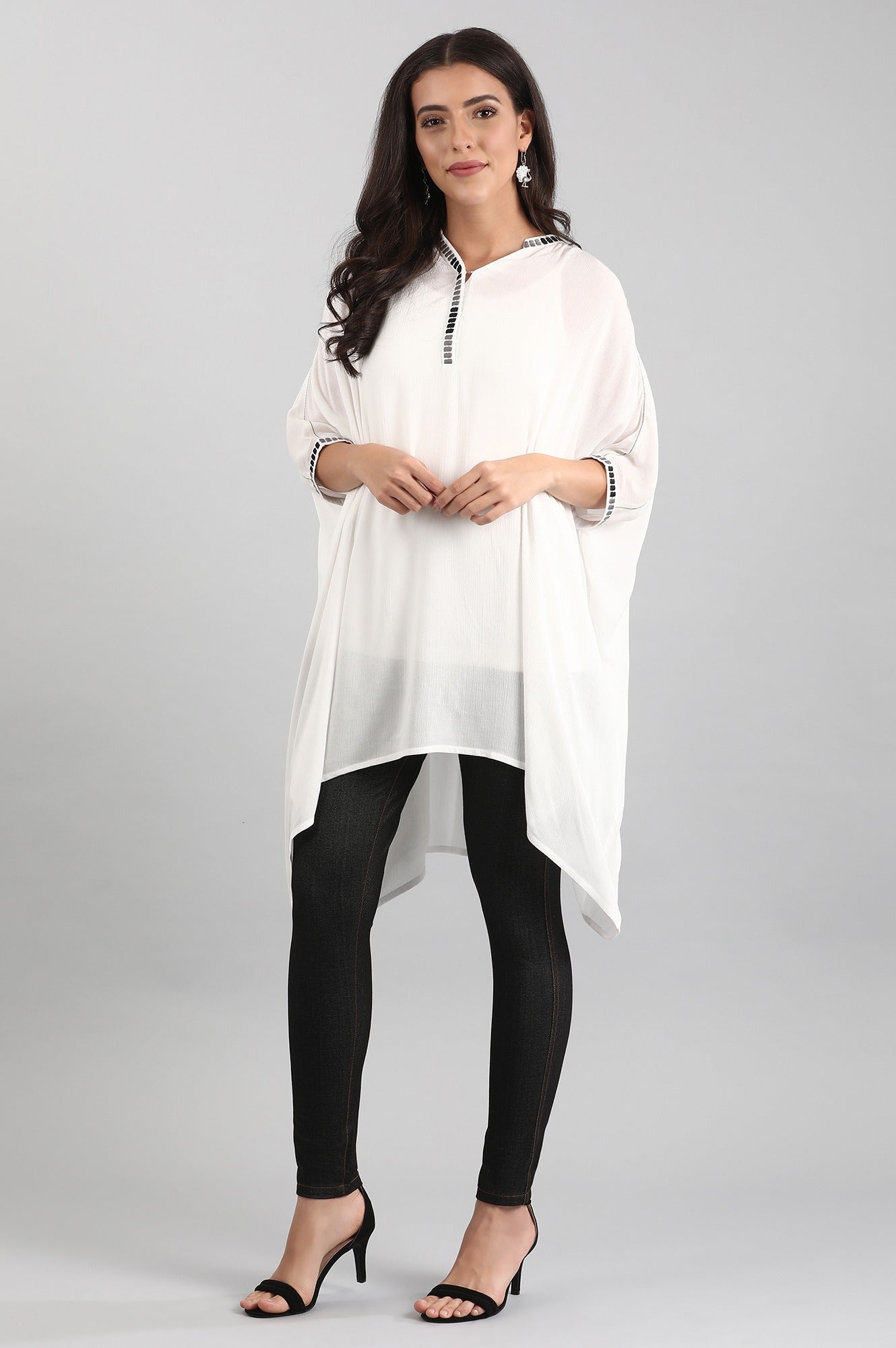 White Band Collar Solid Top