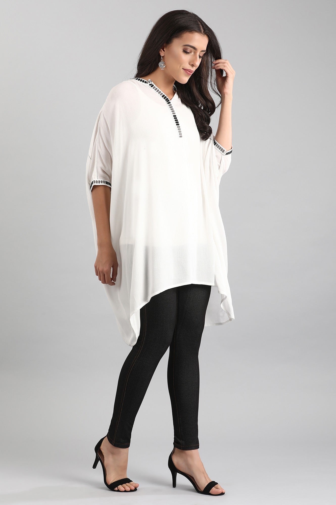 White Band Collar Solid Top