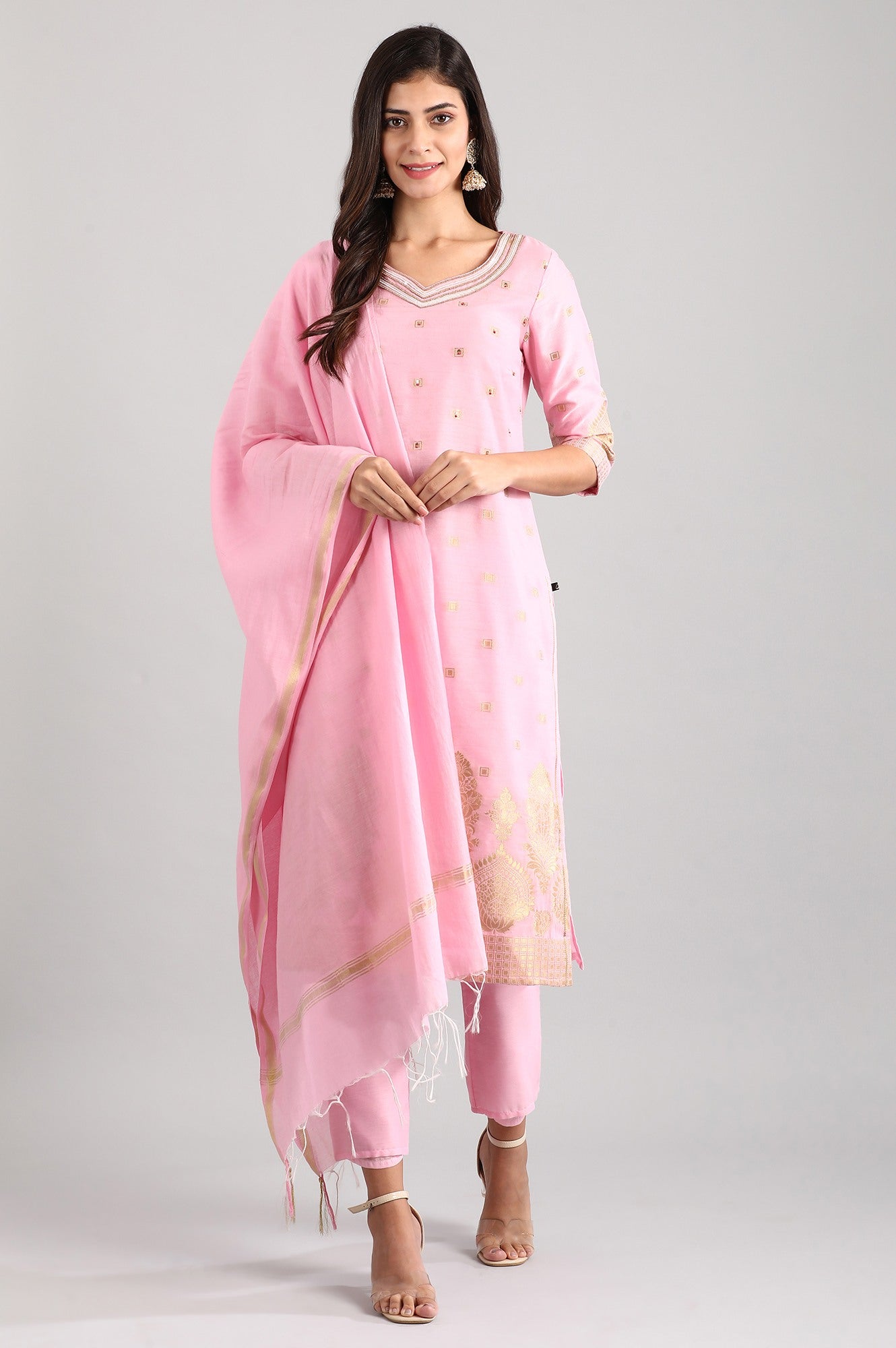 Pink Sweetheart Neck kurta Set