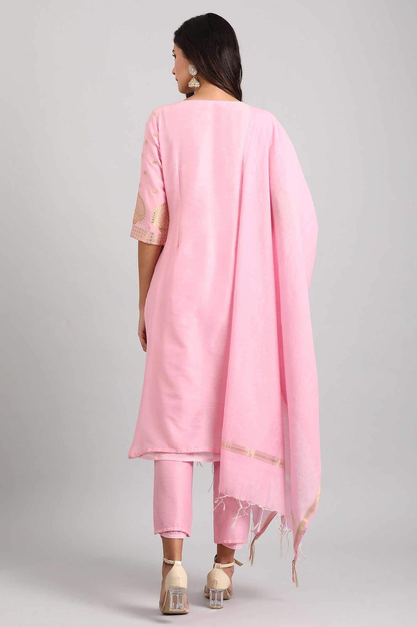 Pink Sweetheart Neck kurta Set