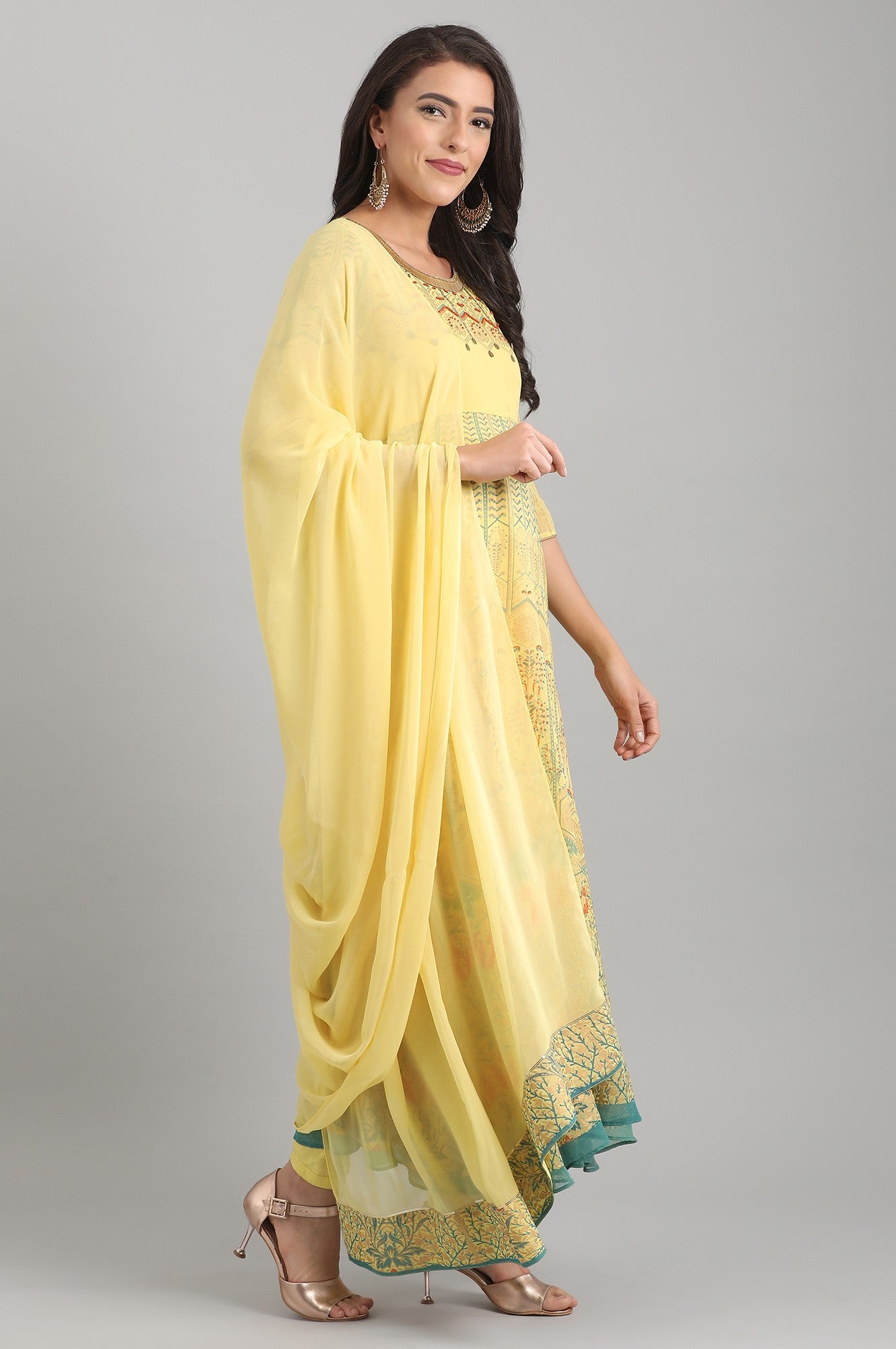 Yellow Round Neck kurta Set