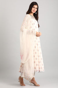 Off-White Round Neck kurta Set