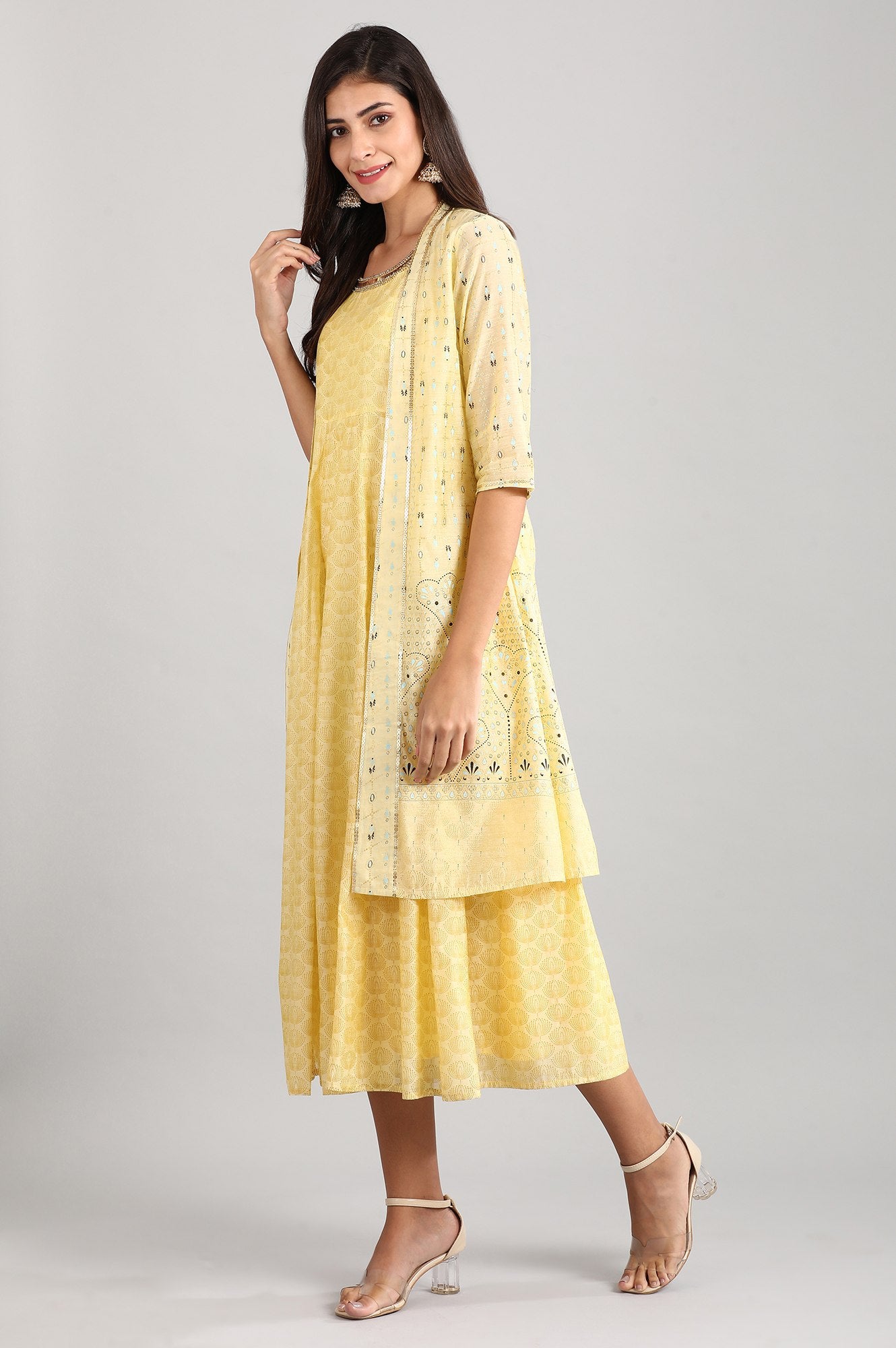 Yellow Round Neck Printed Set