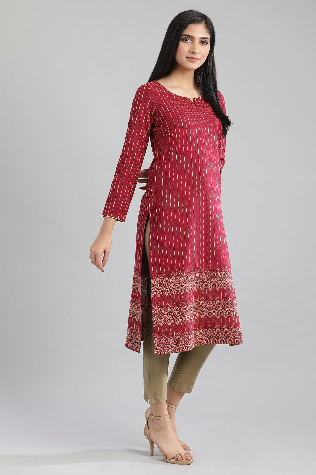 Maroon Round Neck Full Sleeve Sweater