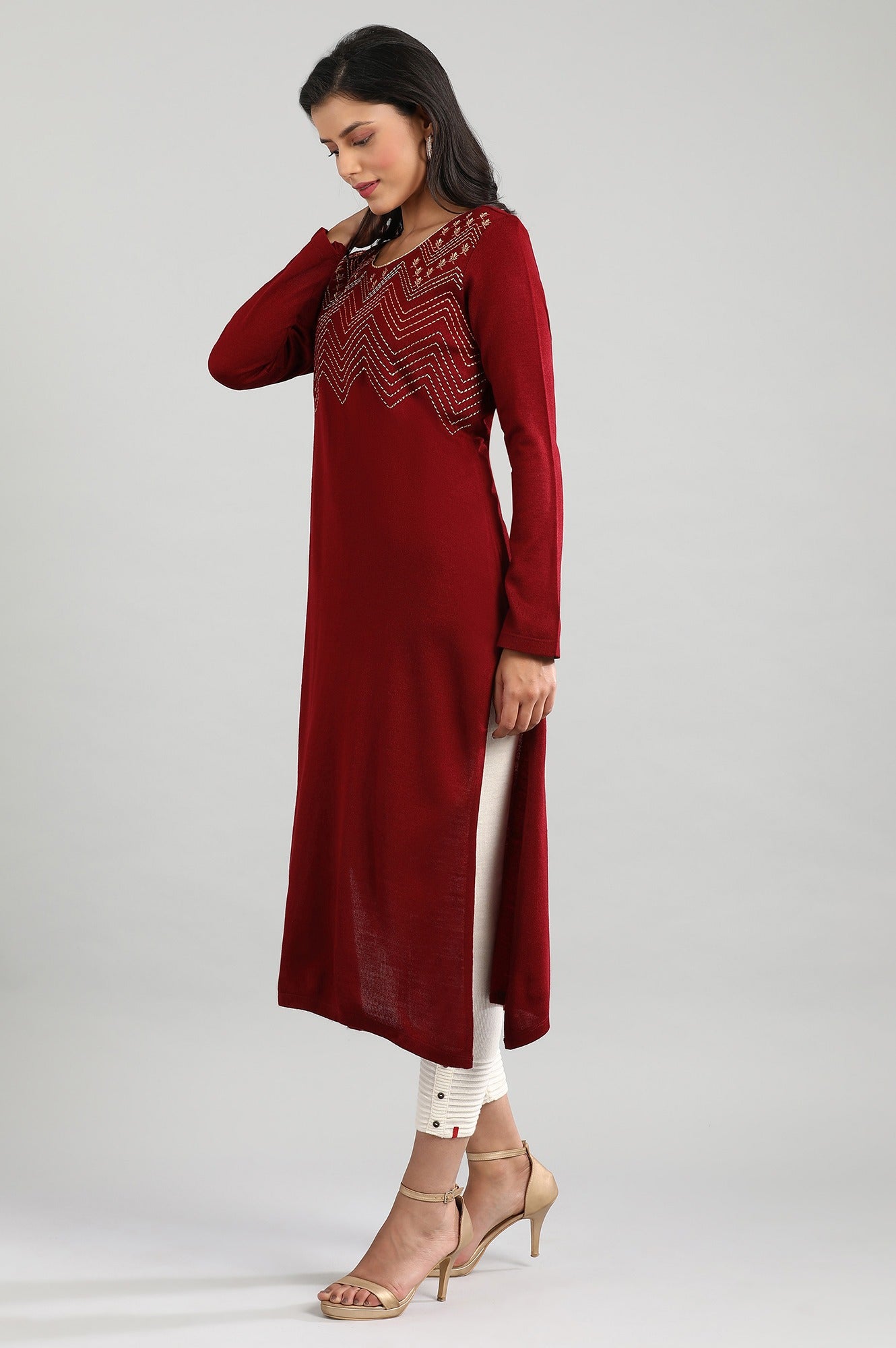 Maroon Round Neck Winter kurta