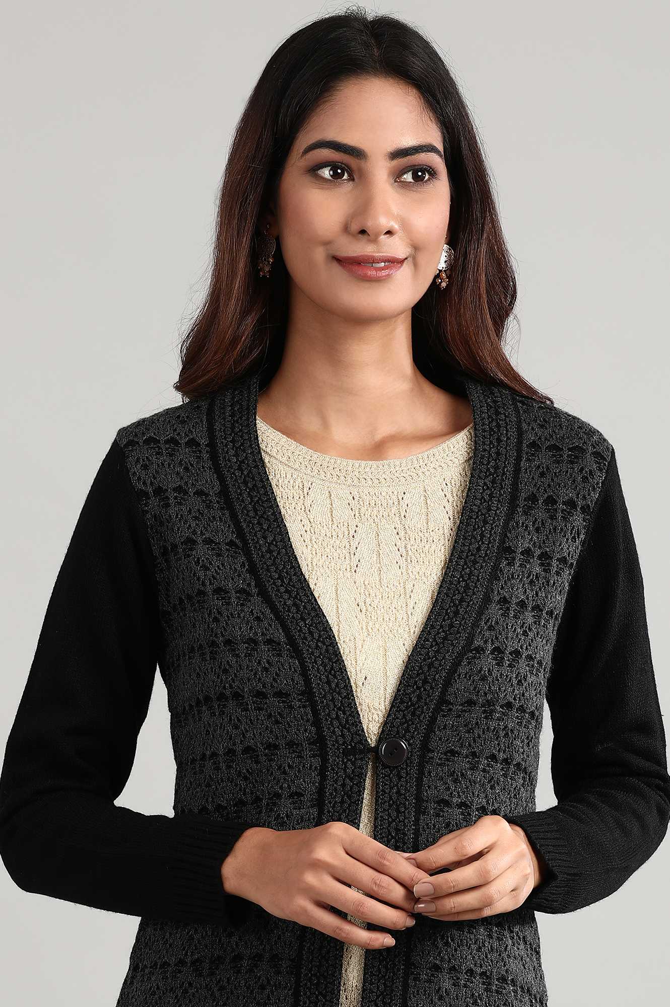 Black V- Neck Full Sleeve Sweater