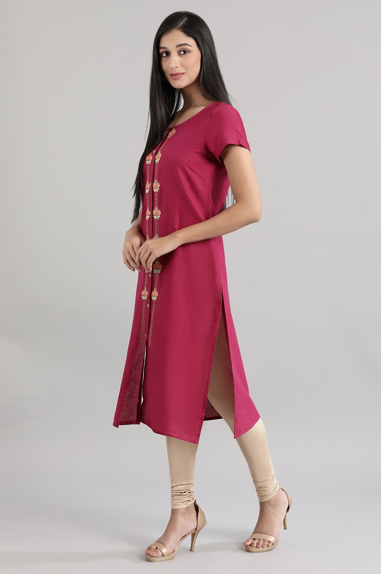 Vivacious Embroidered kurta